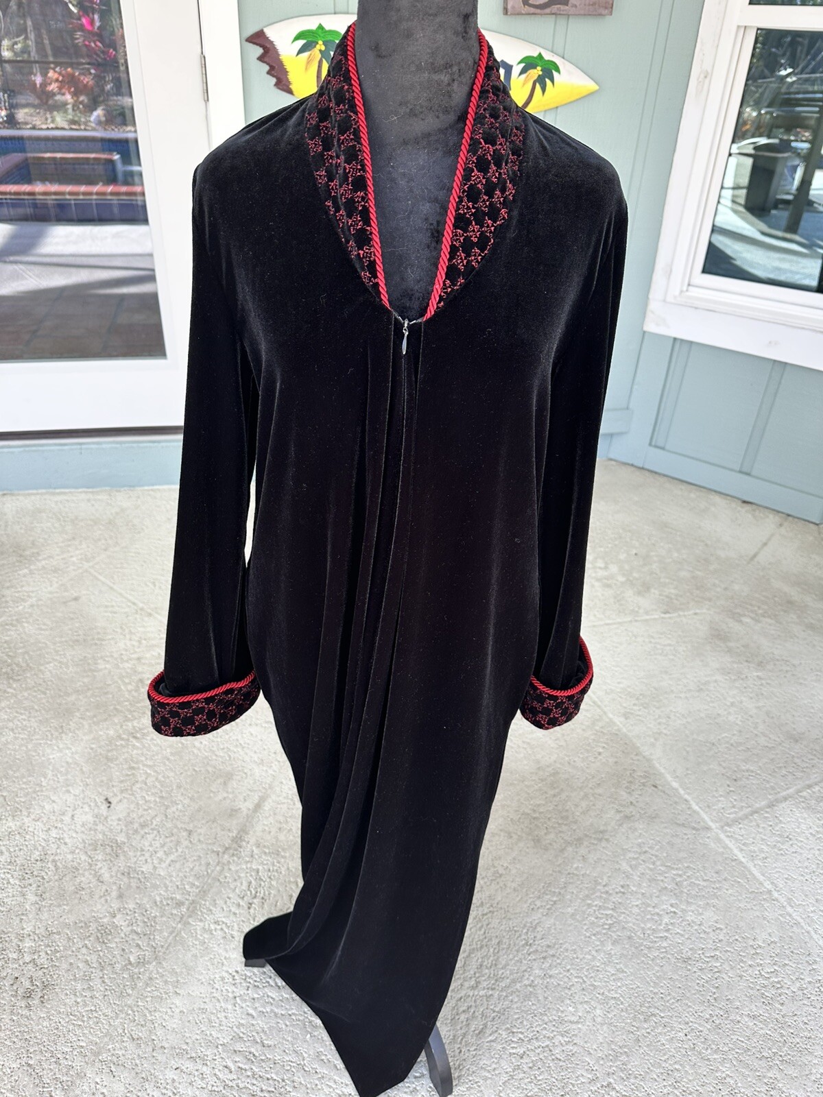 Diamond Tea Black Velvet 1/2 Zip Robe Lounge Coat Red Crystal Zipper Brocade S