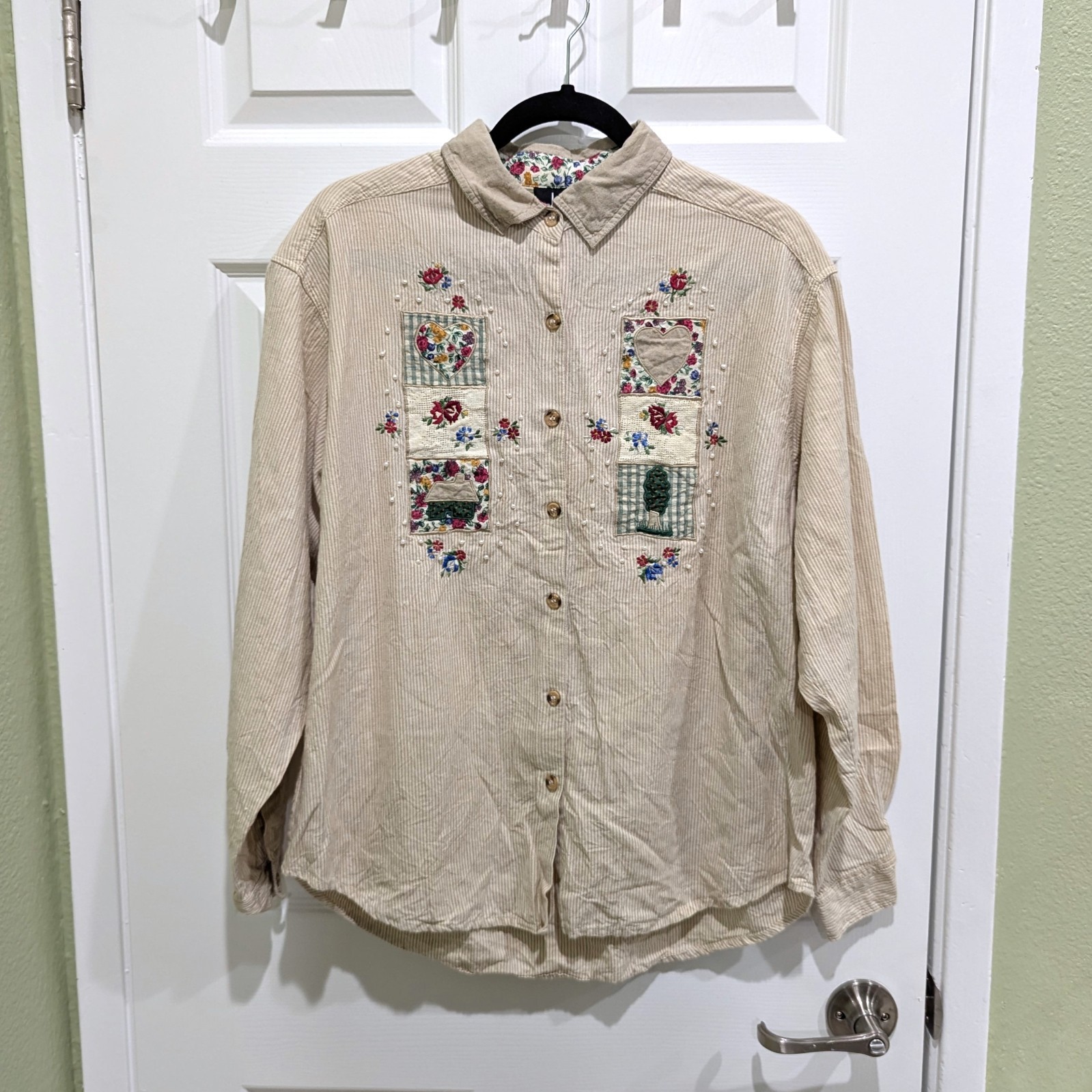 Vintage Cottagecore Appliques and Pearls Shirt size XL