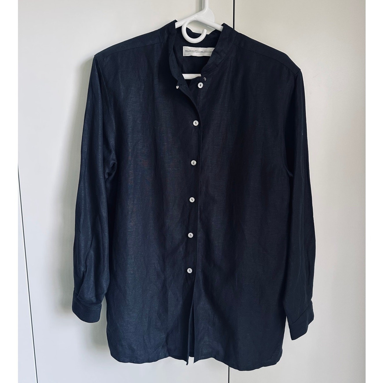 Womens 90s Linen Blouse/Button up Classic Closet Staple Minimalist Timeless Look