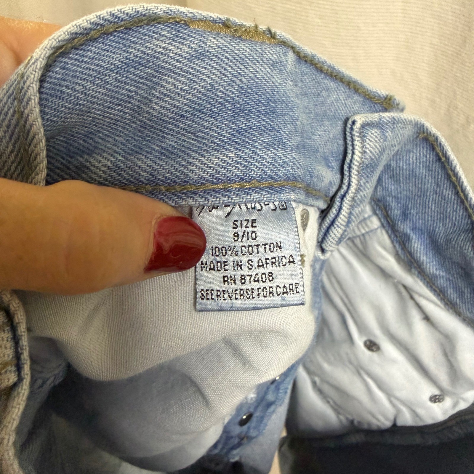 Vintage No Excuses High Waisted Denim Shorts Light Wash Button Fly Femme Fatale