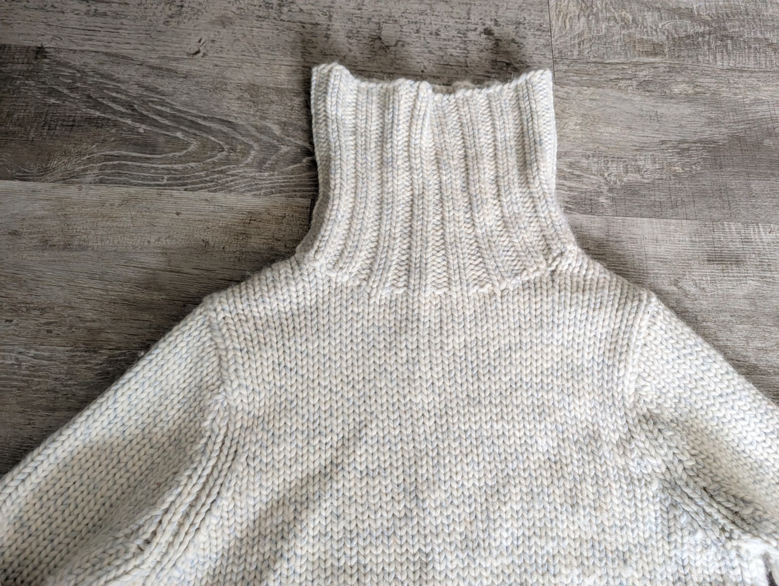Vintage Gap Chunky White Donegal Turtleneck Sweater Size L Womens Wool Blend EUC