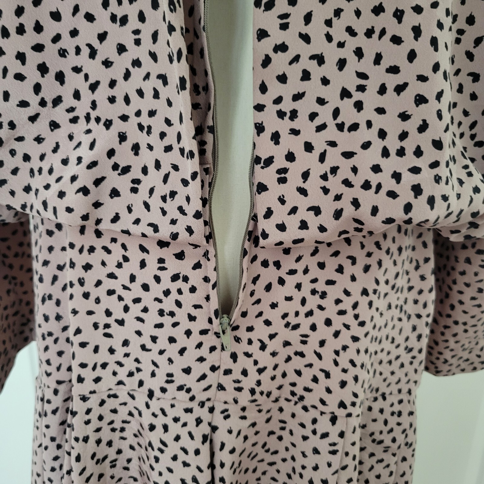 Vintage Jordan Ari Dress Leopard Print Flowy Long Sleeve Brown Pleated Size M