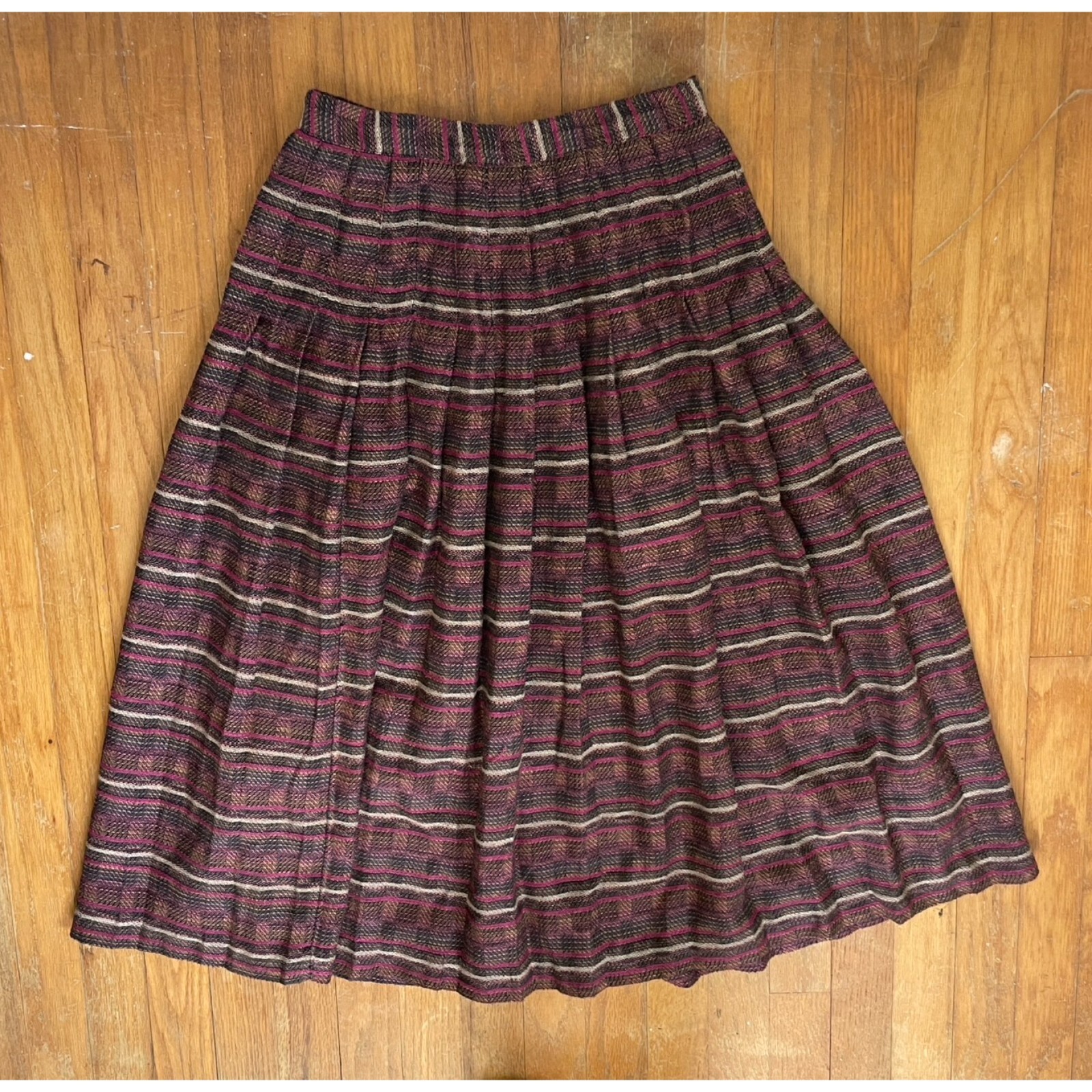 Vintage Striped Pleated Skirt Size XS 26″ Waist 1970s Woven Acrylic Knife Pleats