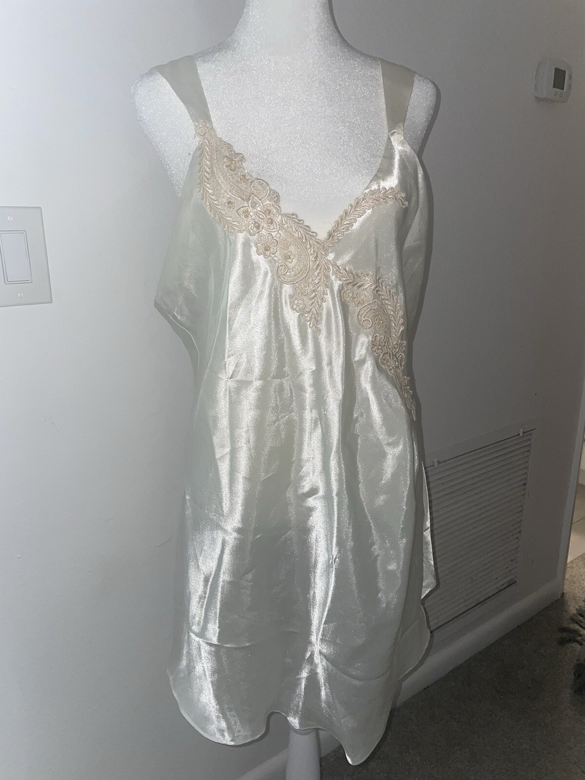 Vintage Victoria Secret Gold Label Satin Chemise Slip Dress Champagne Large Y2K
