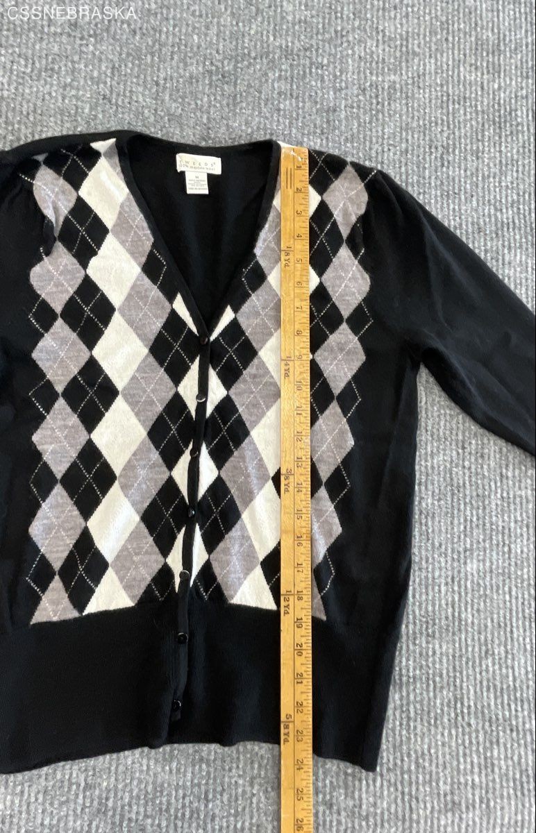 Tweeds Women’s Black Argyle Cardigan Sweater 100% Merino Wool Vintage 90s Sz M
