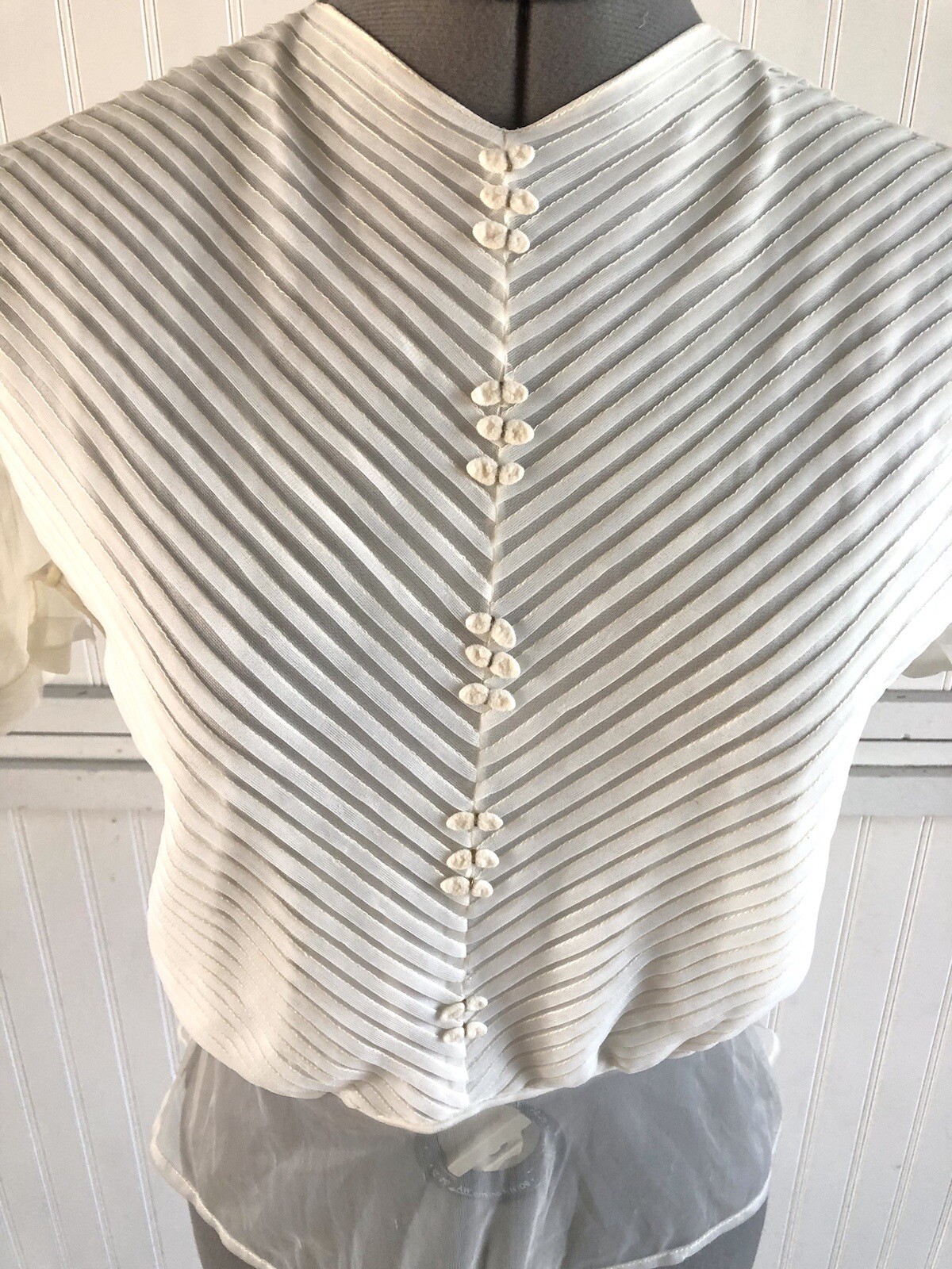 Sweet Vintage 1950’s Ivory Chiffon Penny Potter Micropleat Top, XS/S