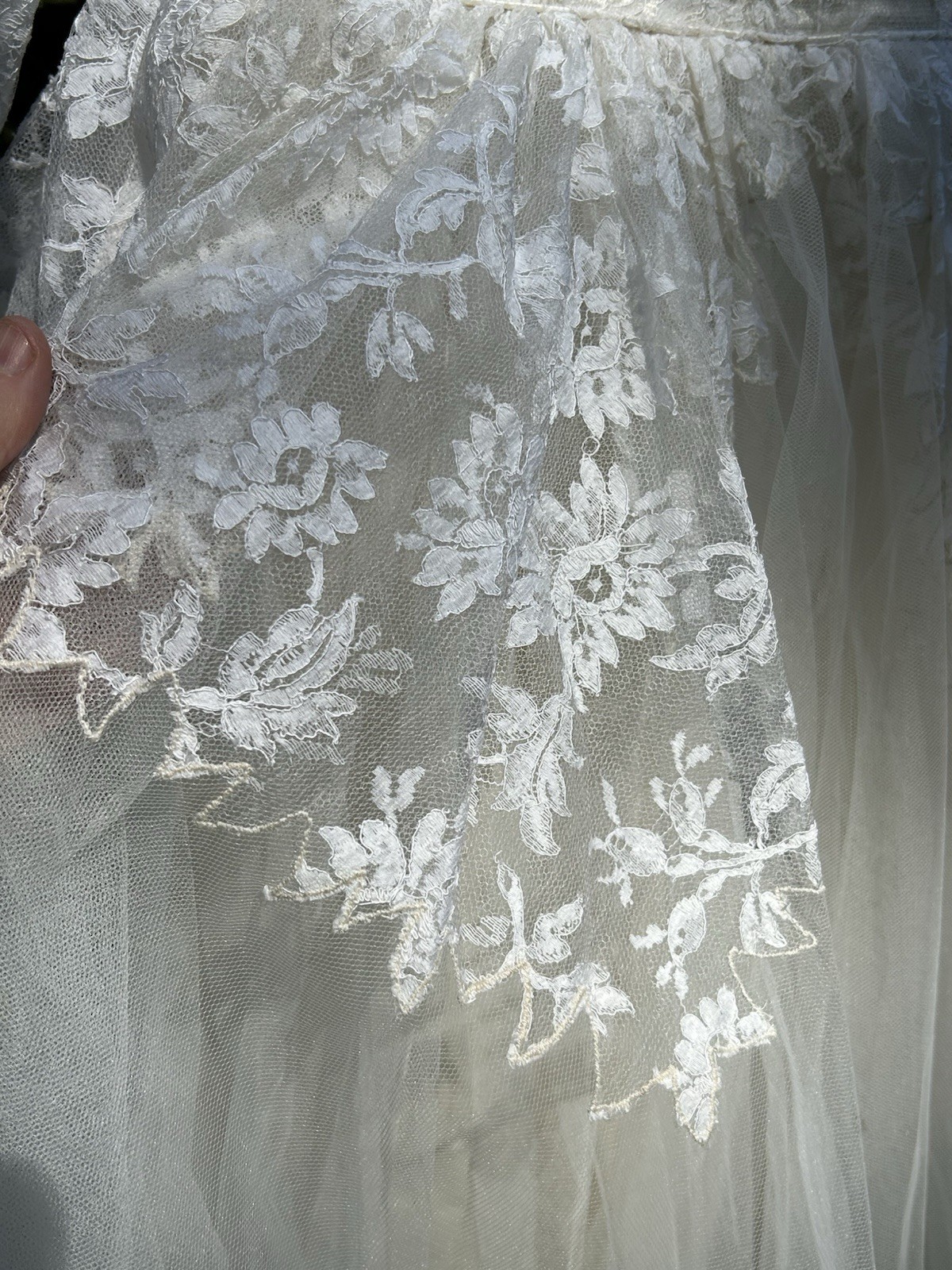 1950s Tea Length Wedding Dress w/ Vintage Tulle & Lace Bridal Cupcake Romantic S