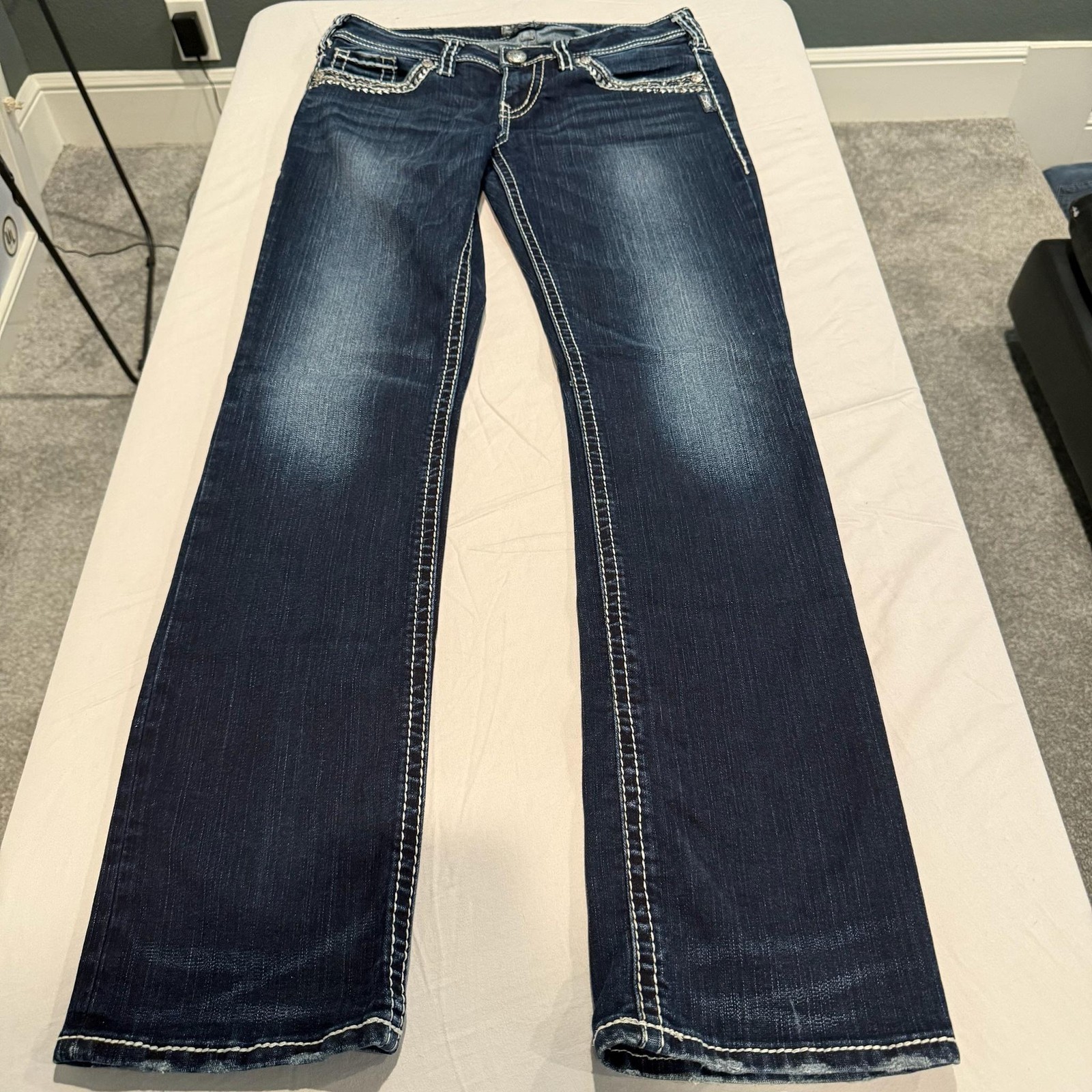 Silver Jeans Co Jeans Womens 29×32 Blue Dark Wash Embellished Pockets Denim