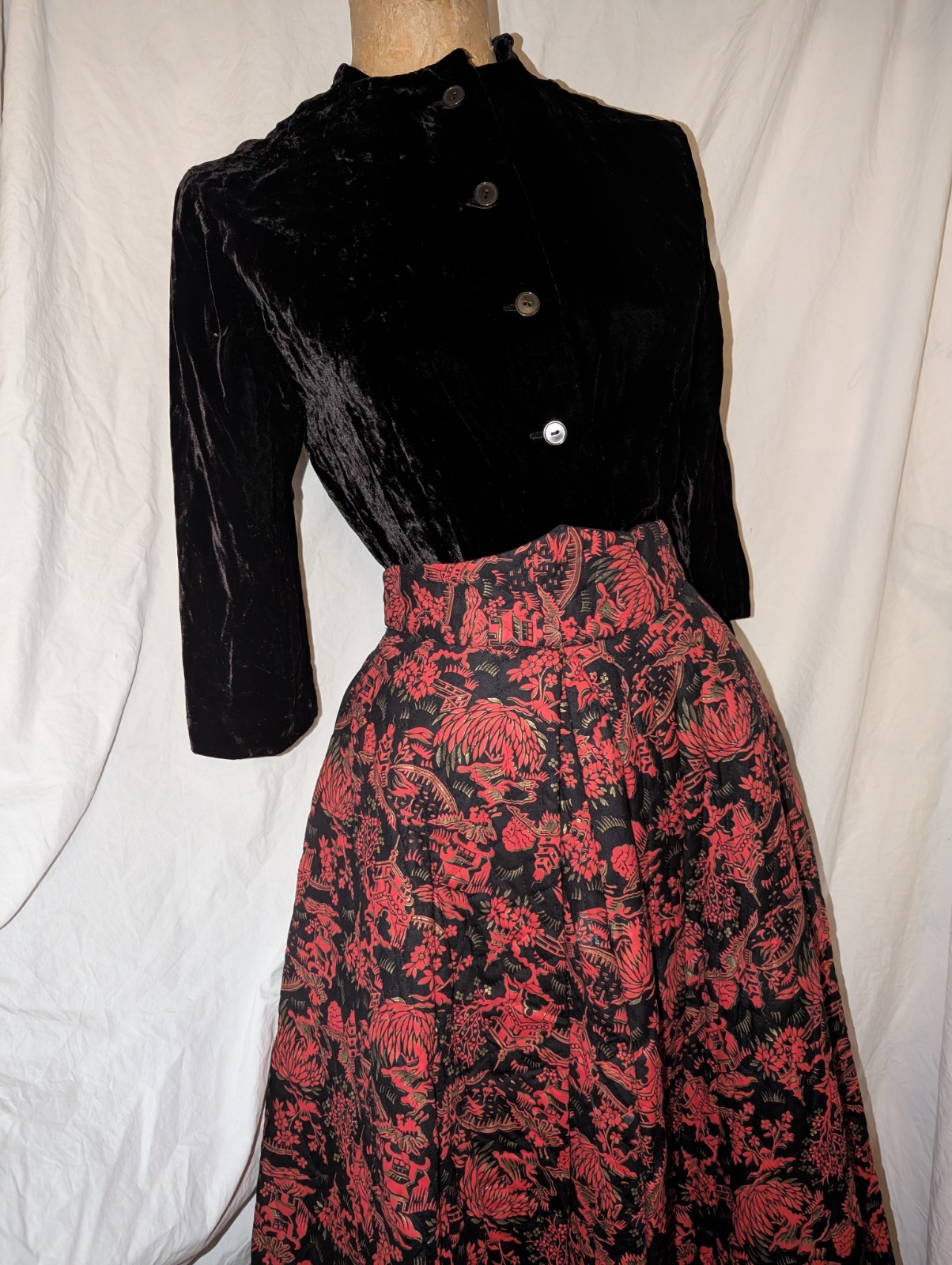 Vtg 50s Red & Black Skirt By Hobbies for Lorch of Dallas & 40s Velvet Top S/M