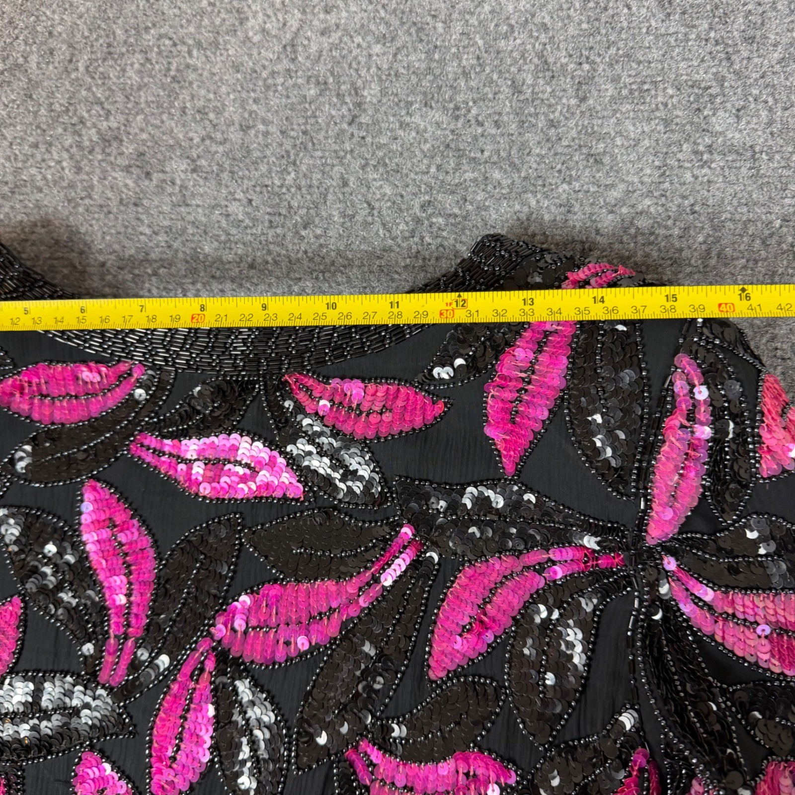 Vintage Made in India Silk Beaded Sequin Pink Black Long Sleeve Shoulder Pad Med