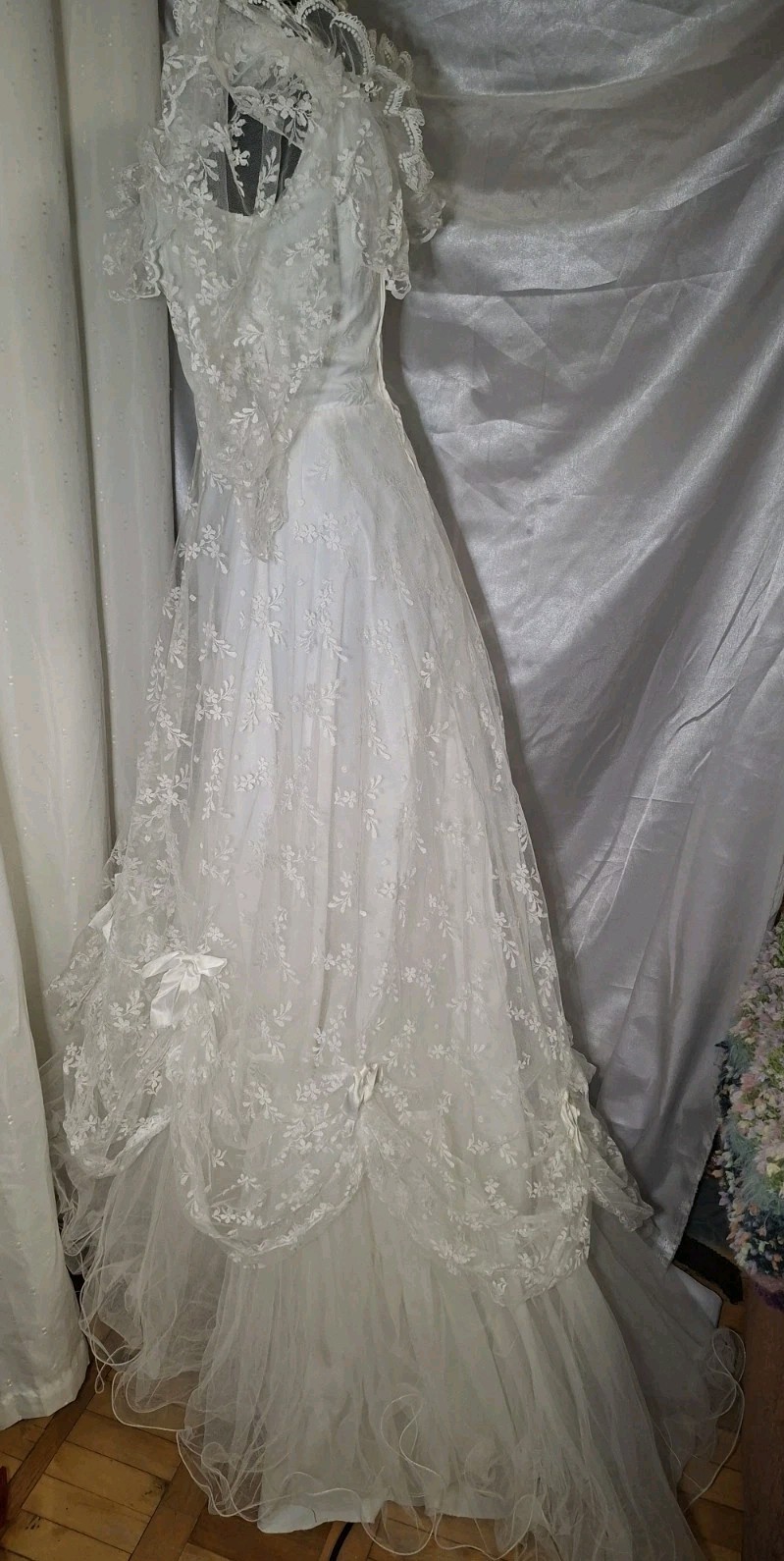 Vintage 80s PRONUPTIA Paris Lace Wedding Dress Puff Sleeve Bridal Gown XS/S
