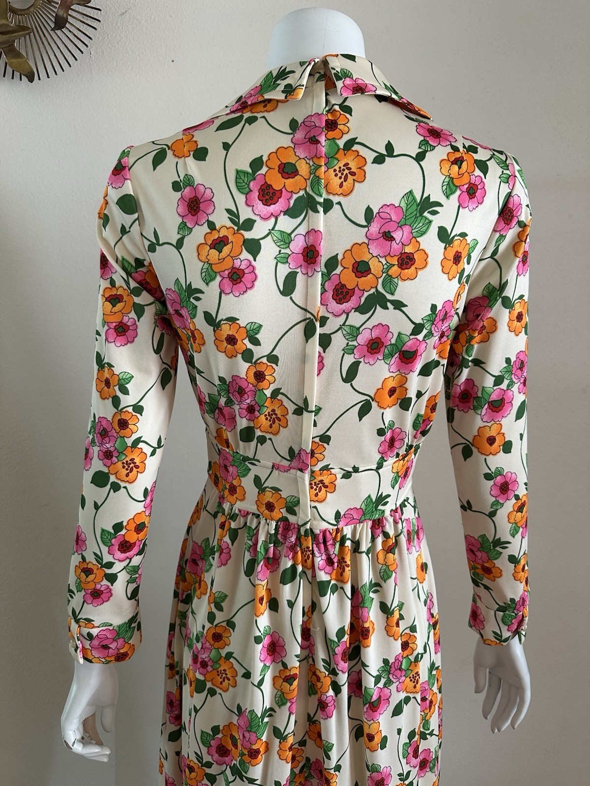 1970s Floral Maxi Dress Wide Collar Scovill Zip Mod Boho Hostess Novelty VTG S M