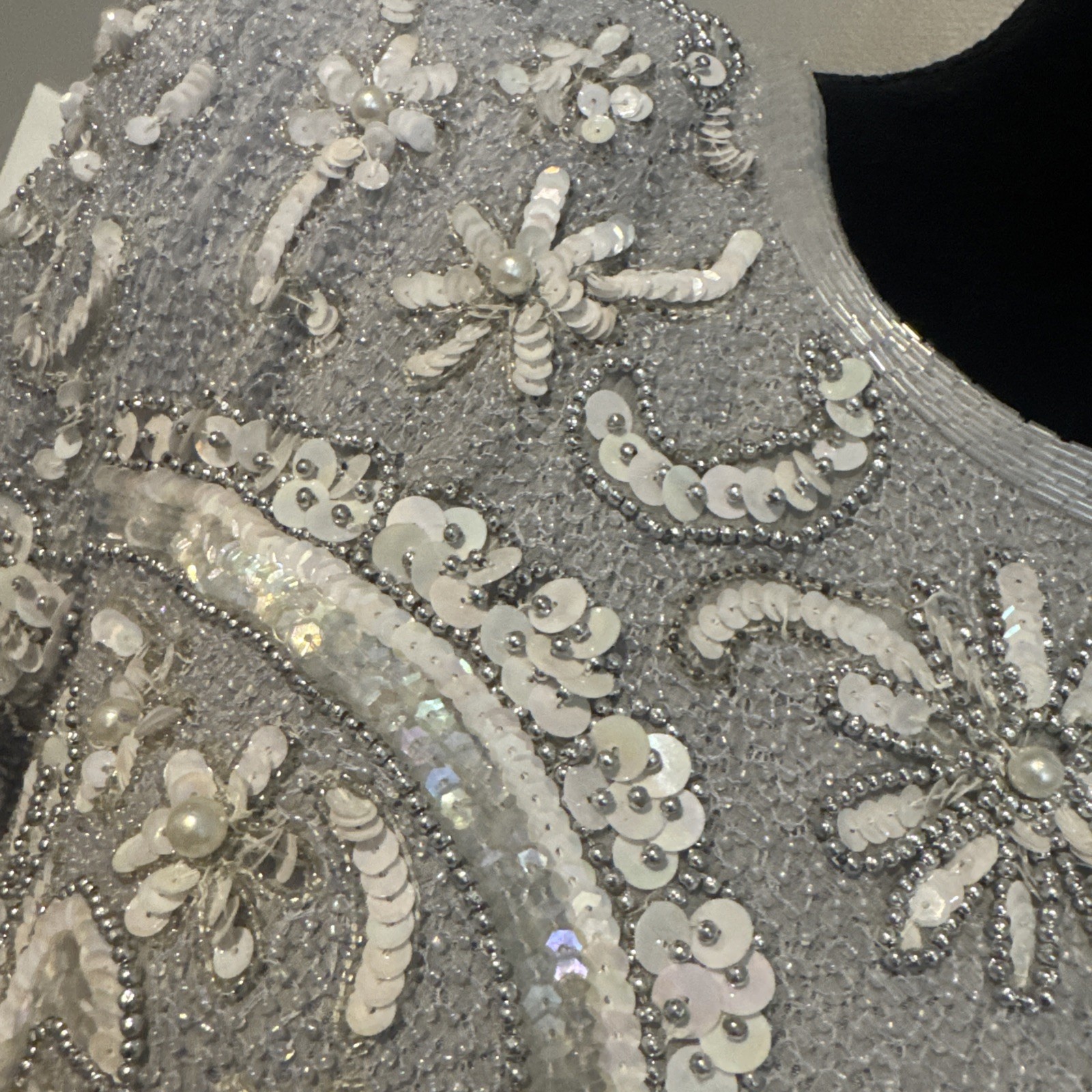 Vintage Royal Feelings Shimmering Pearl Silver Grey Silk Sequined Blouse XL