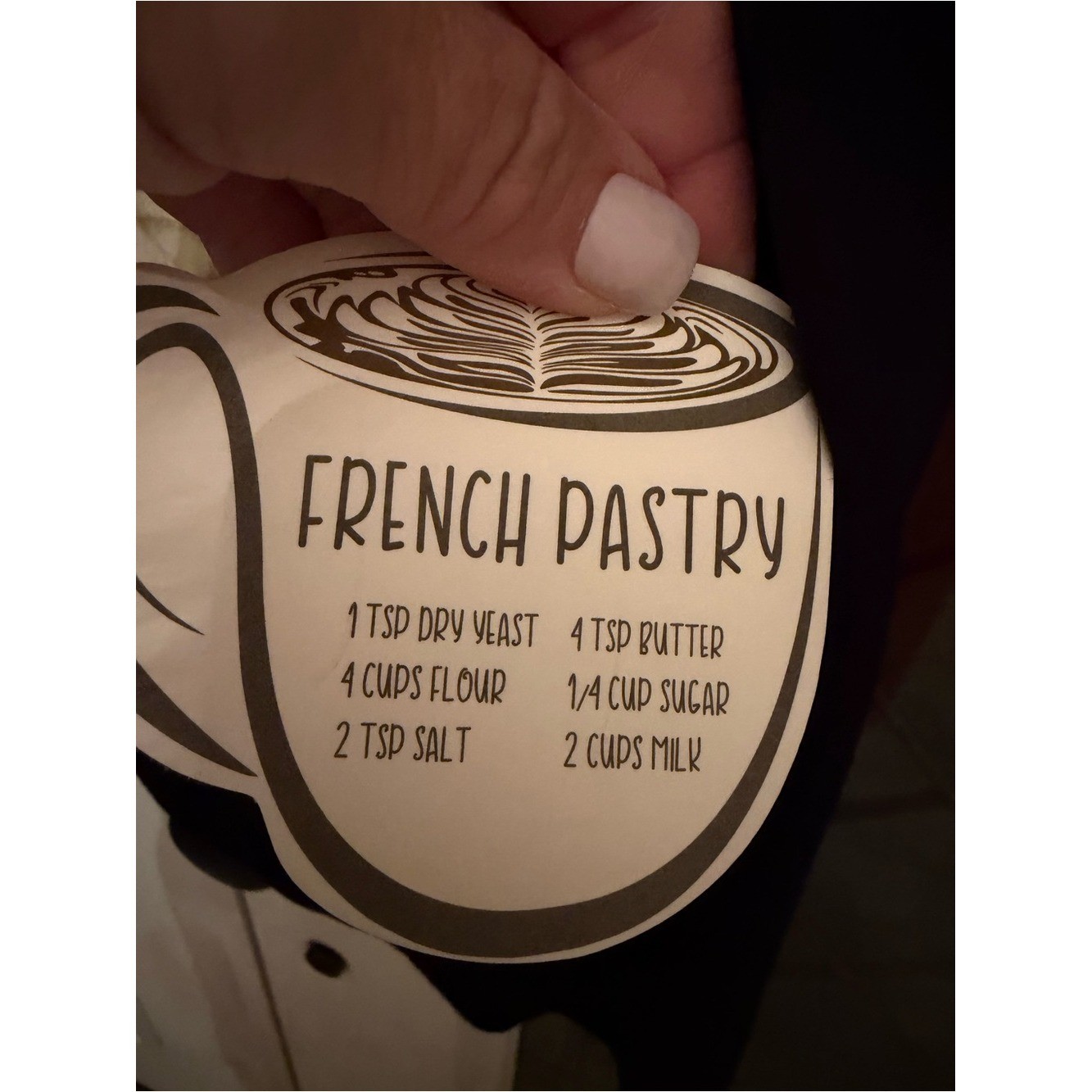 french pastry Black 'Vogue’ Graphic Puff-Sleeve Tee NWT Size LG