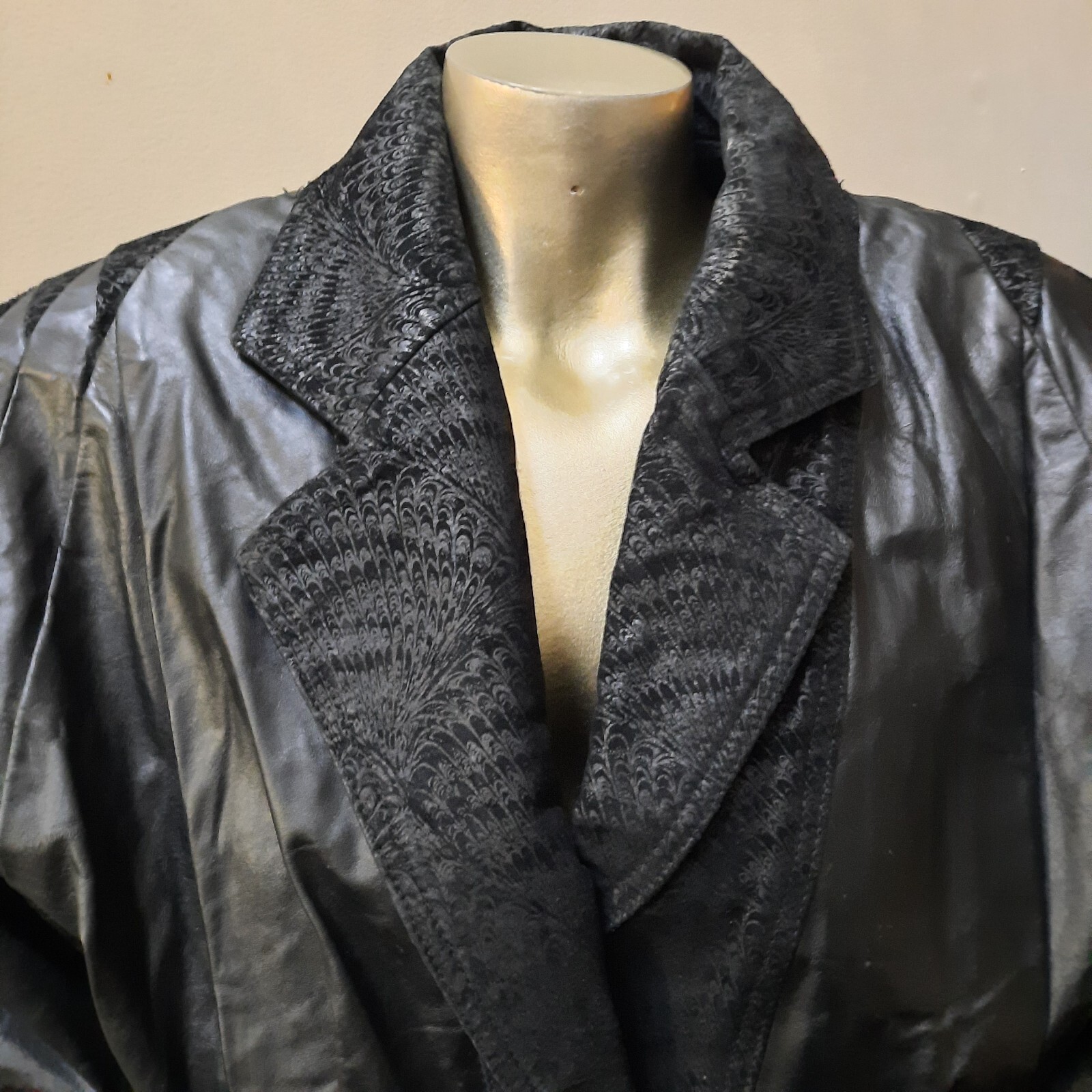 LEATHER VTG 80S DOLMAN SLEEVES SHOULDER PADS PLEATS SHORT JACKET sz M