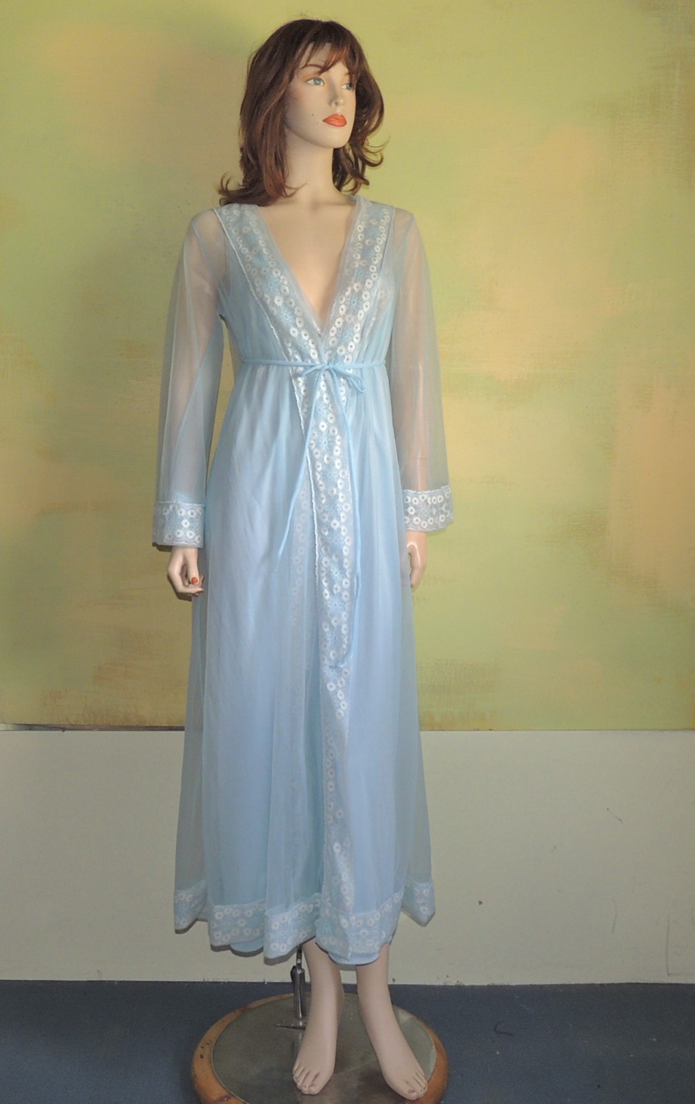 60s 70s Stardust Lingerie Nylon & Lace Peignoir Set Nightgown Robe Light Blue