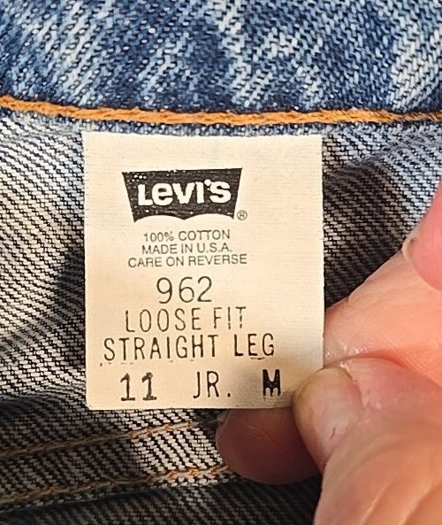 Levi’s 962 Vintage Loose Fit Straight Med Wash Orange Tag USA Made Juniors 11 M