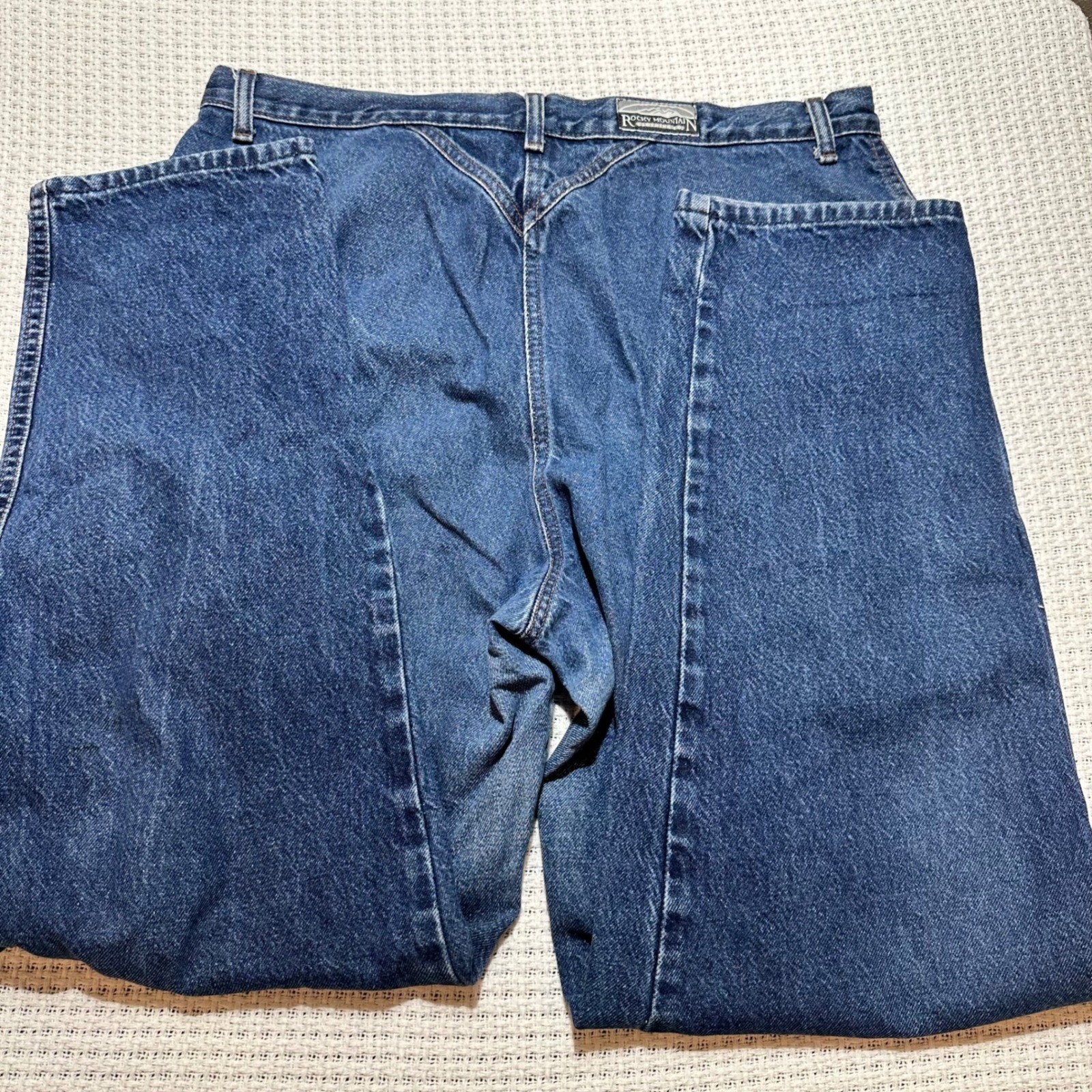Vintage Rocky Mountain Western Jeans Womens 19/20 Blue High Waist Tapered V-Back