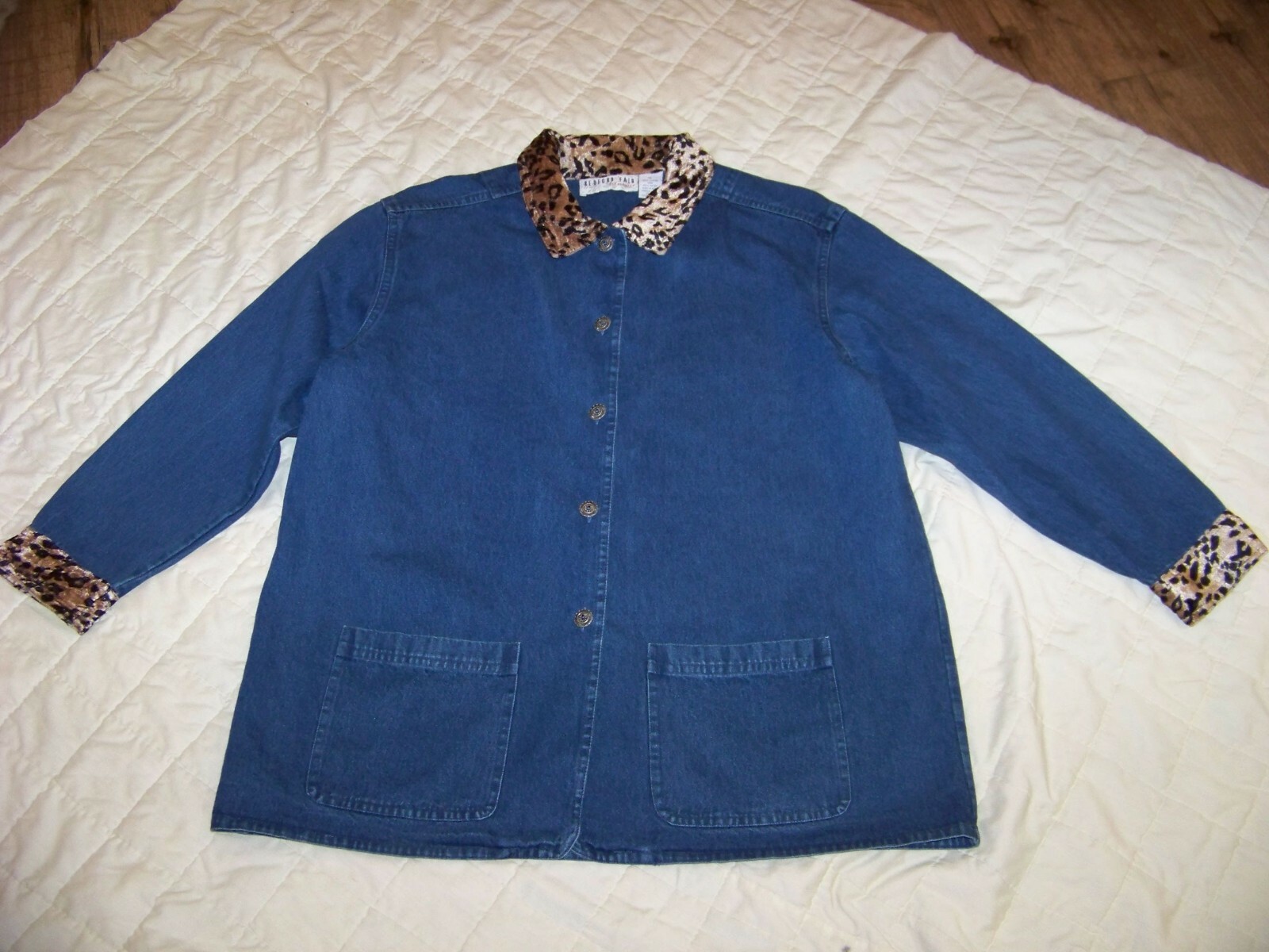 Women’s Vintage Bedford Fair Lifestyle Denim Shirt Jacket – XL – Plush Trim