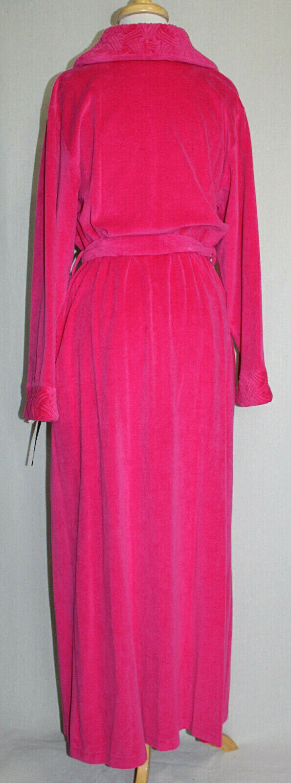 NEW! Vintage GERRY Plush Velour PINK Bathrobe w Embossed Design Trim Size Medium