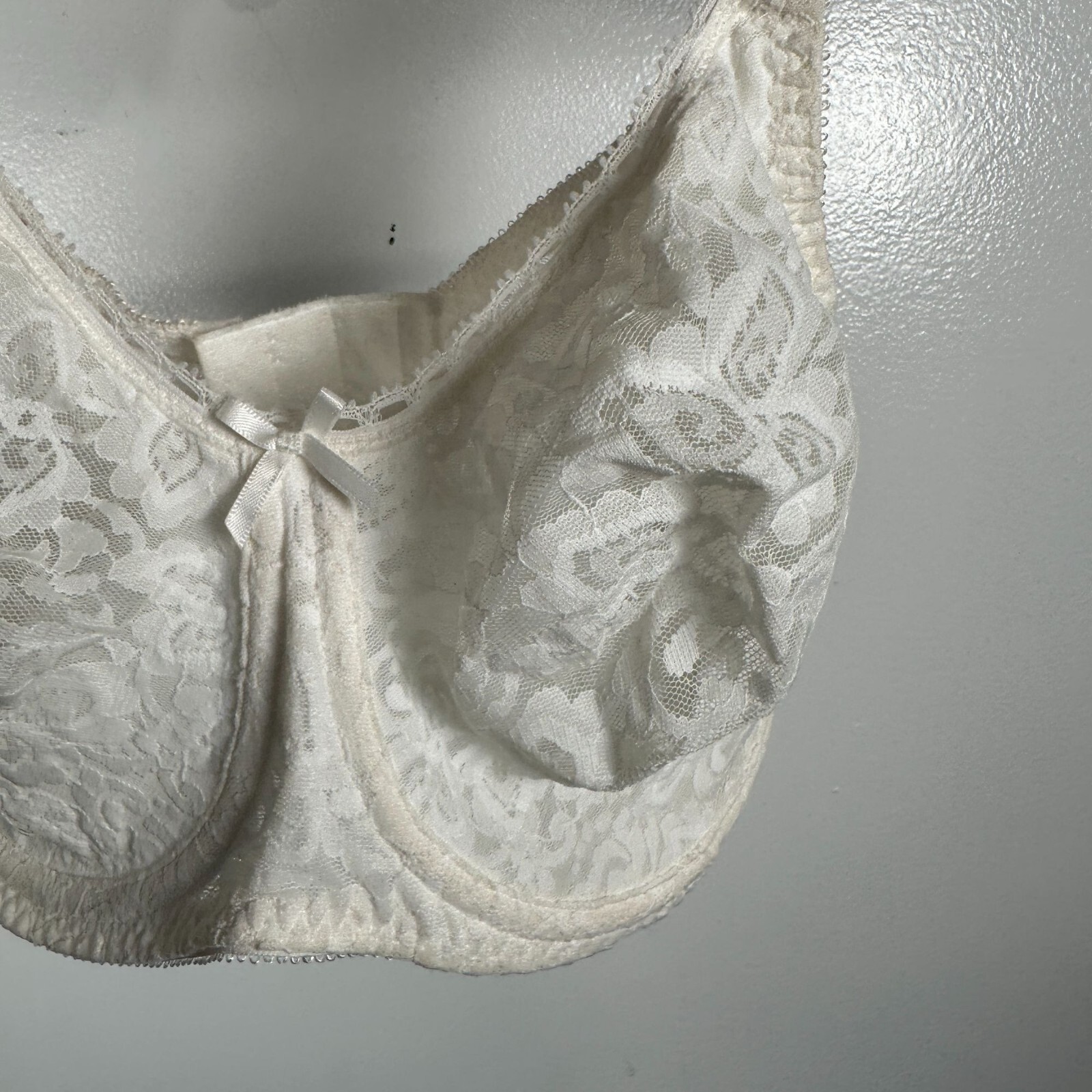 Vintage Bali 34DD Bra Lace 3432 Underwire Ivory Stretch Sheer Sexy Adjustable