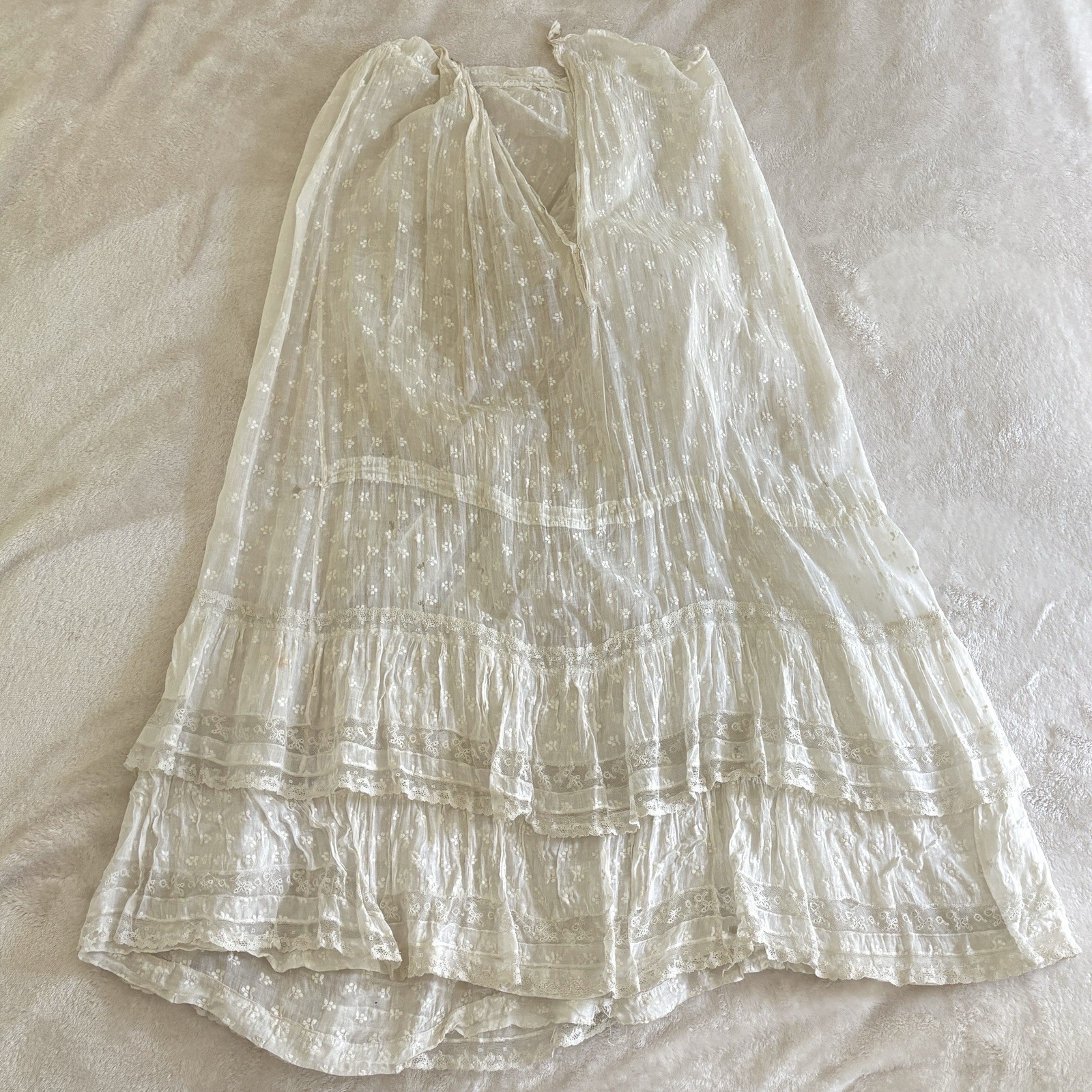 Antique 1800’s White Lace Women’s 42 In Long Skirt W/ Pocket Tiered Ruffles VTG