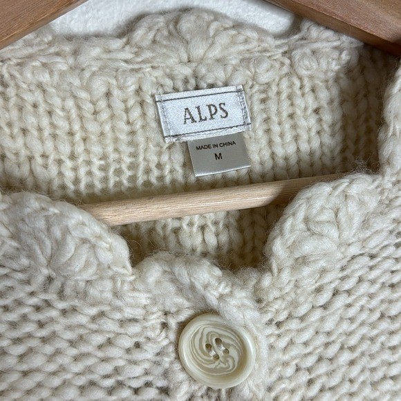Alps Women’s Vtg 100% Wool Chunky Cottagecore Button Cardigan Sweater Medium