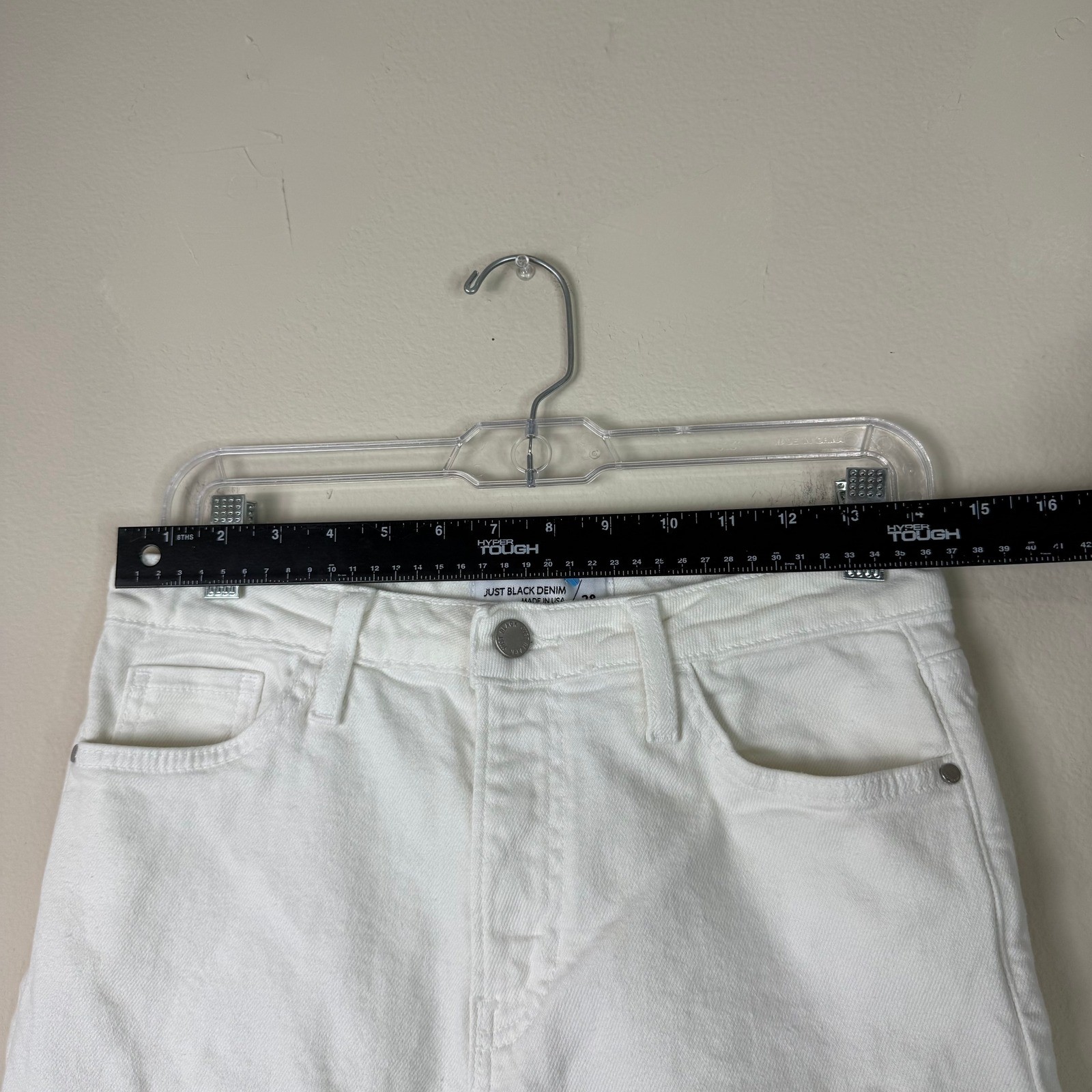 Just Black Denim Women’s The Vintage Straight Distressed Denim Jeans White Sz 28