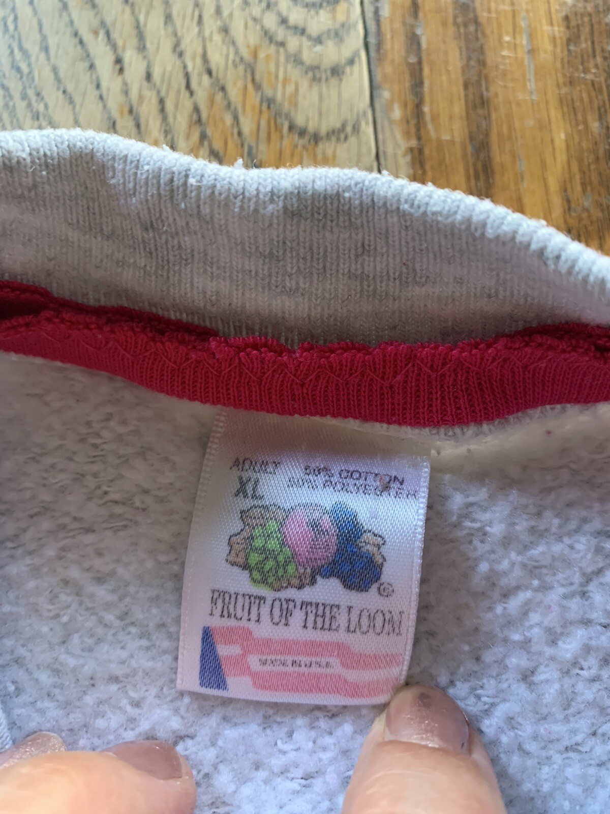 Vintage Fruit Of The Loom Sweatshirt XL Embellished Feathery Paint Splash 80s**