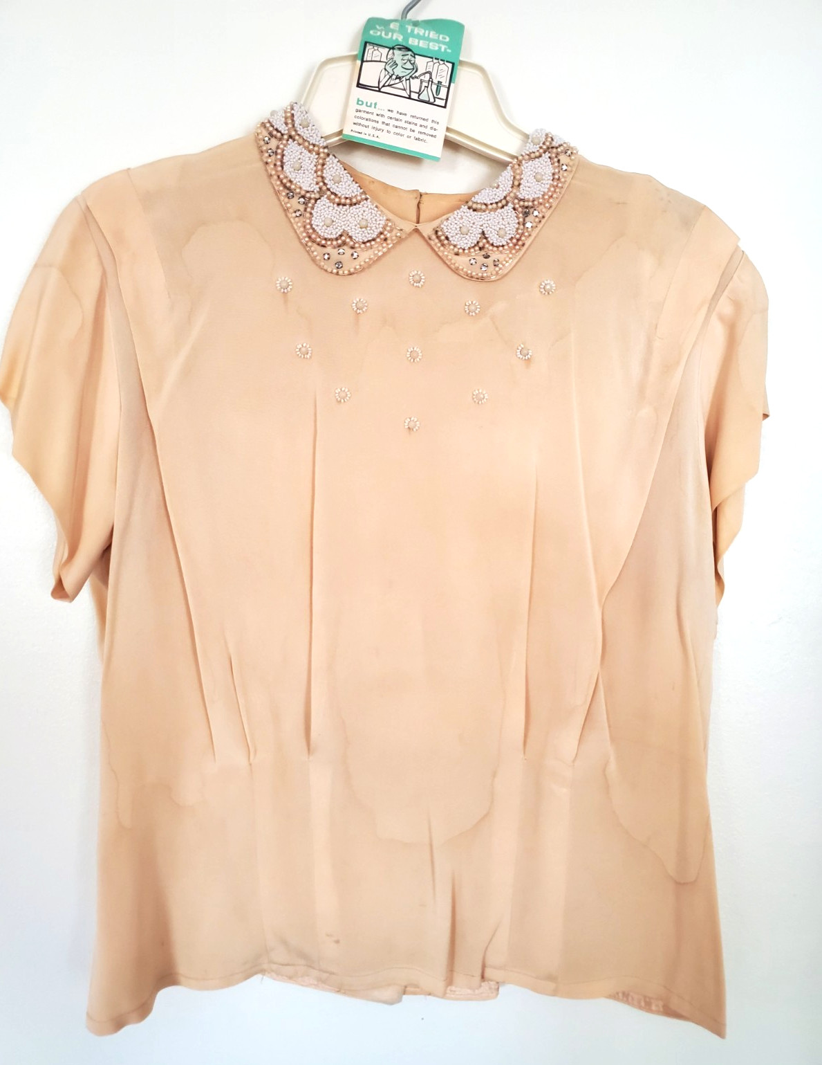 Vintage 50s Pale PEACH Color BEADED COLLAR Blouse Women’s TOP 38″ Bust S/S