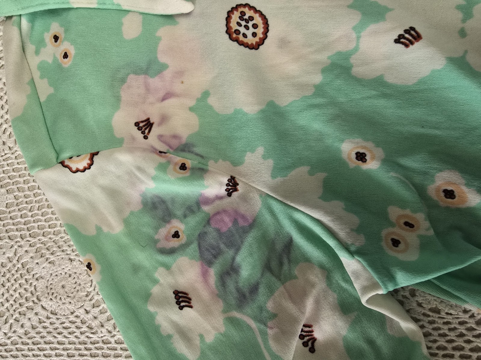 70s Mint Green Floral Disco Shirt Dagger Collar Fits Modern XS/S (Tagged L)