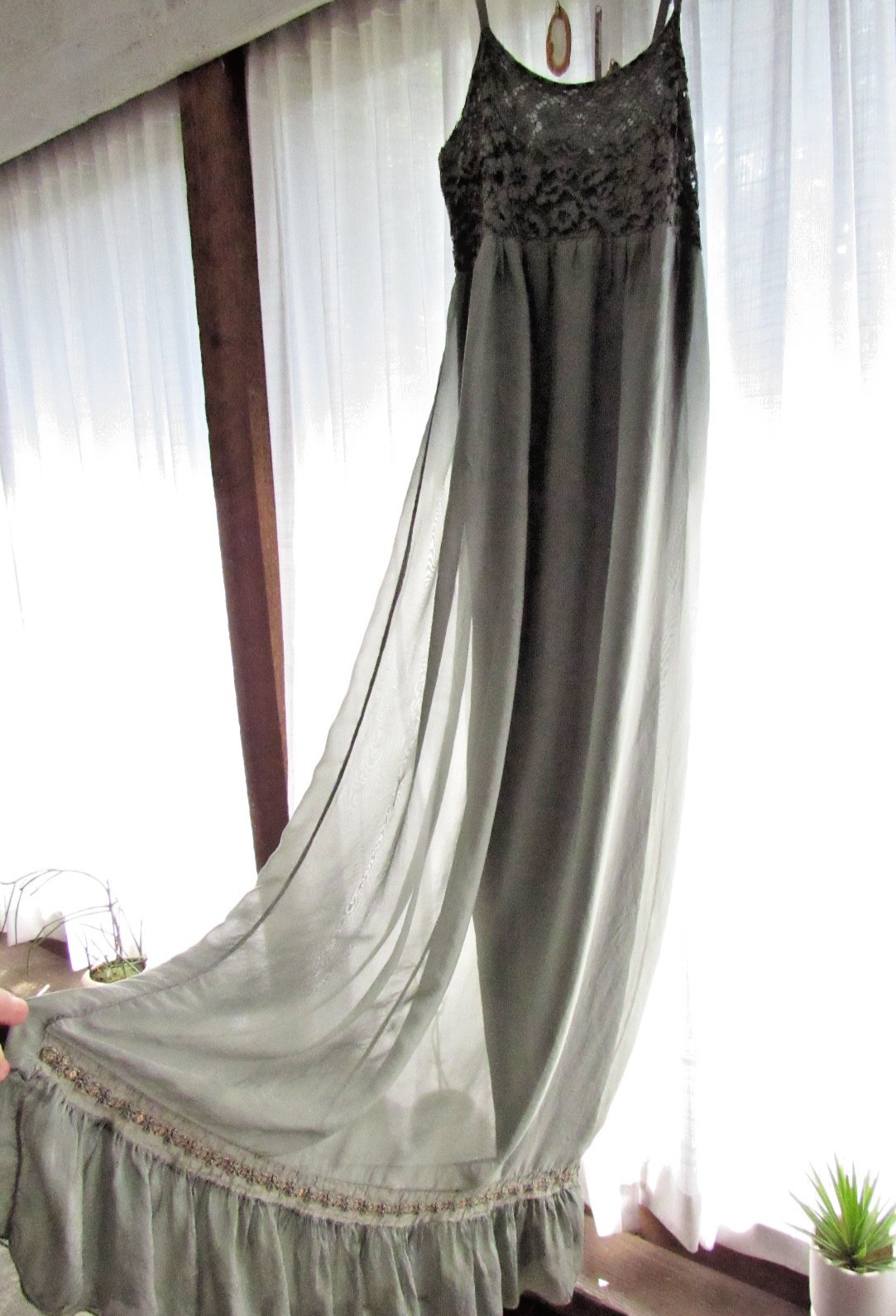 Vtg SILK LACE Fairy goth witch 90s y2k whimsigoth Belle France Maxi DRESS M boho