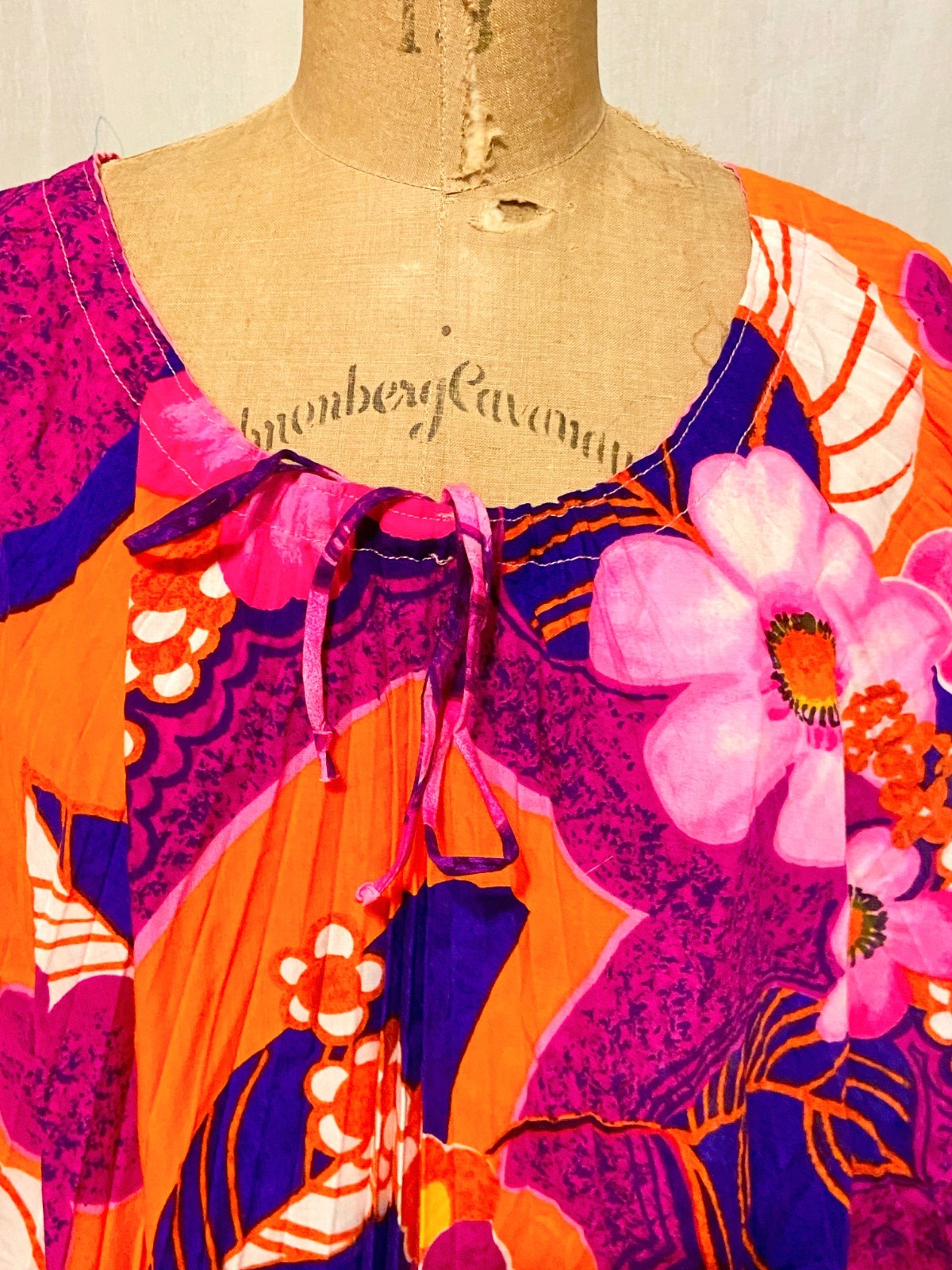 Vintage McInerny Psychedelic OPEN SIDES Hawaiian Maxi Coverup Caftan Dress L