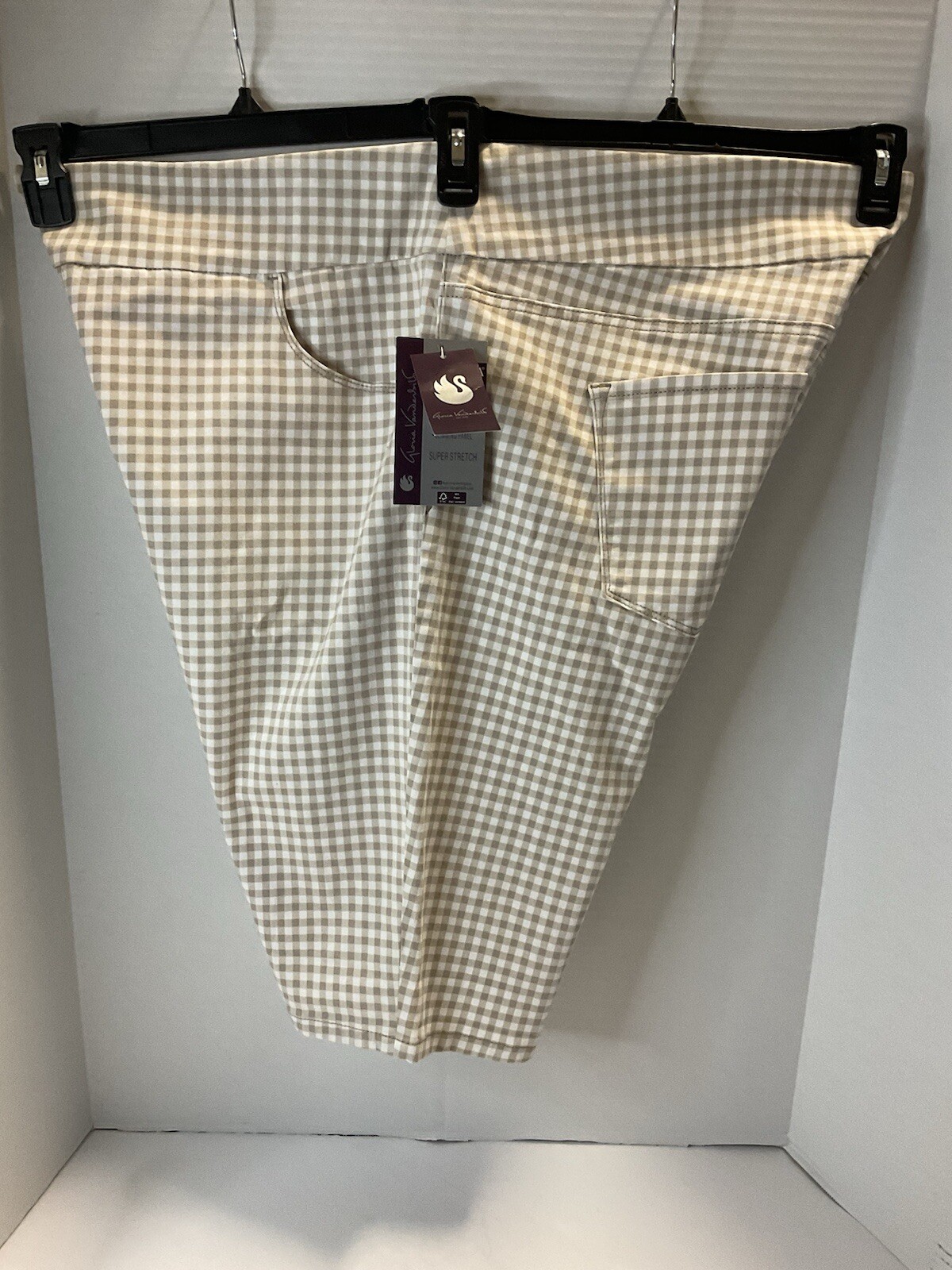 gloria vanderbilt shorts 22w