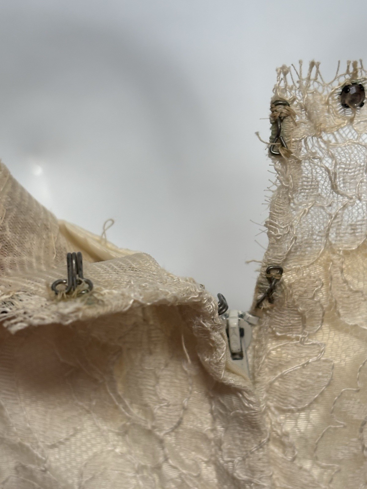 Vtg 1950s Ivory Lace Tulle Bridal Prom Dress Wedding Gown Petticoat Rhinestones
