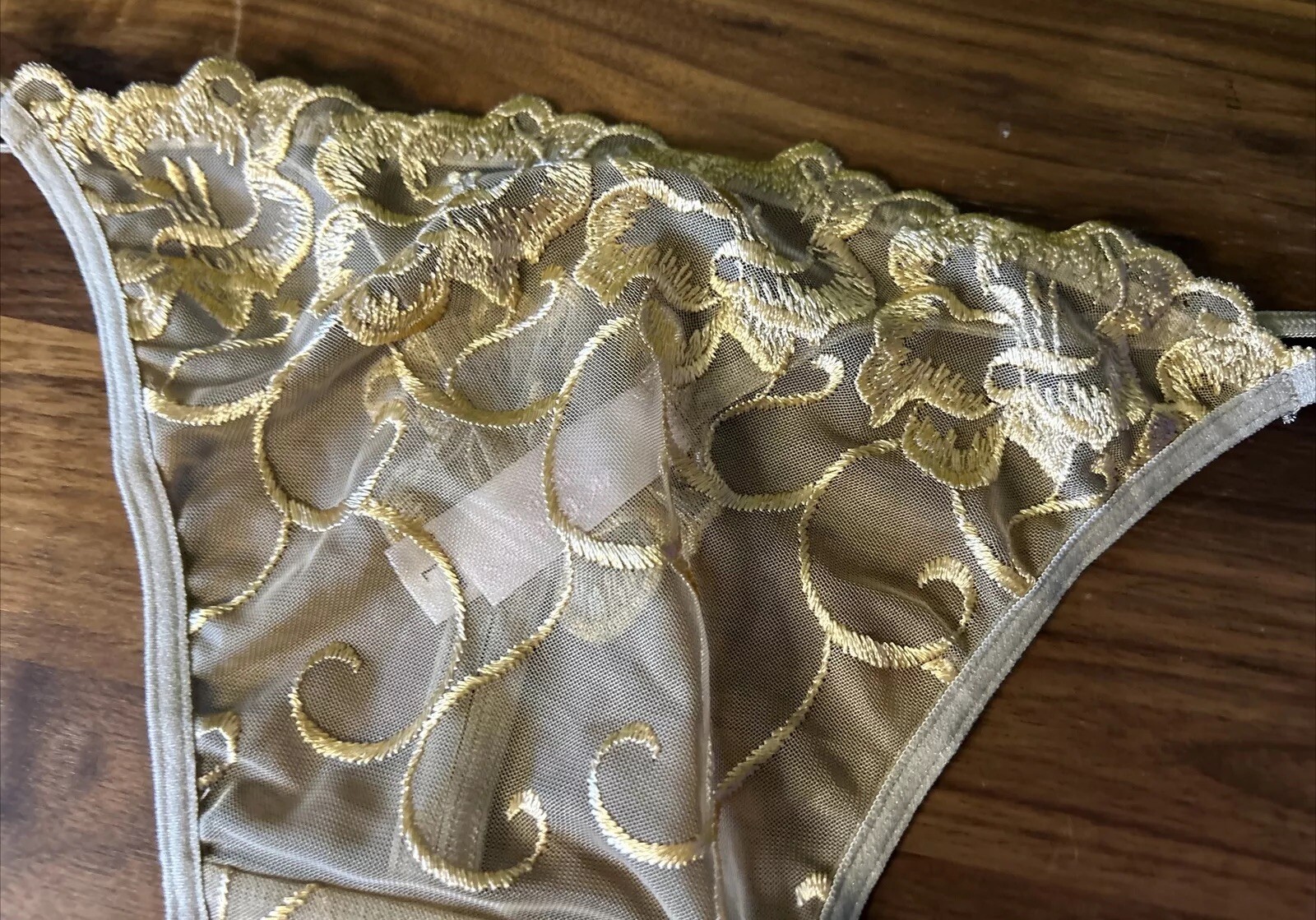 Victoria’s Secret Vintage Panties Size Large L 2003 Angel Gold Lace String Thong