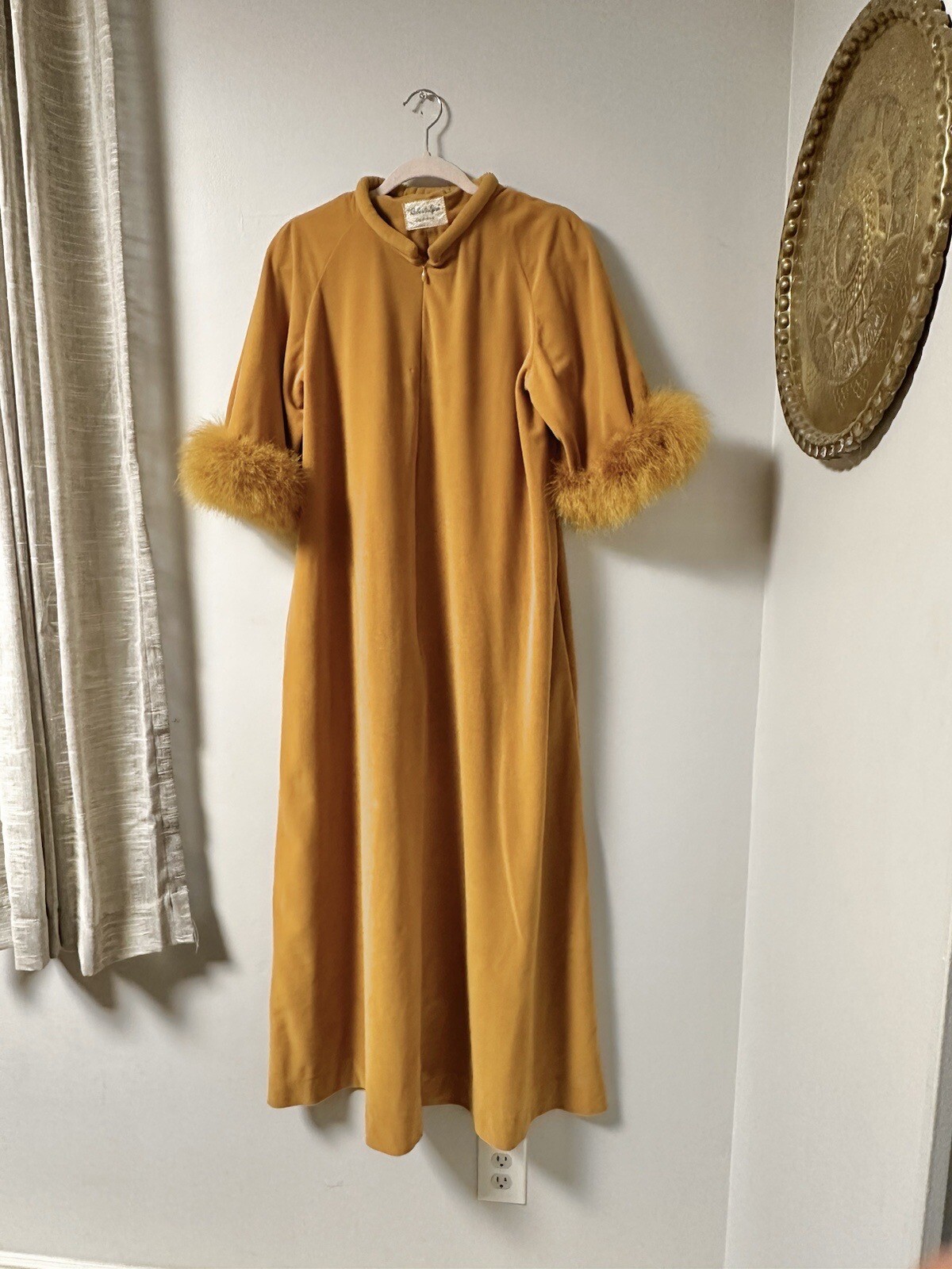 Vintage 50s 60s Duster House Coat Robe Ballerina Dancer Gold With feathers RARE