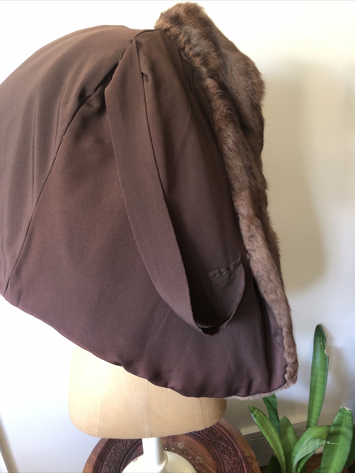 Vintage Rich Brown Fur Caplet Stole