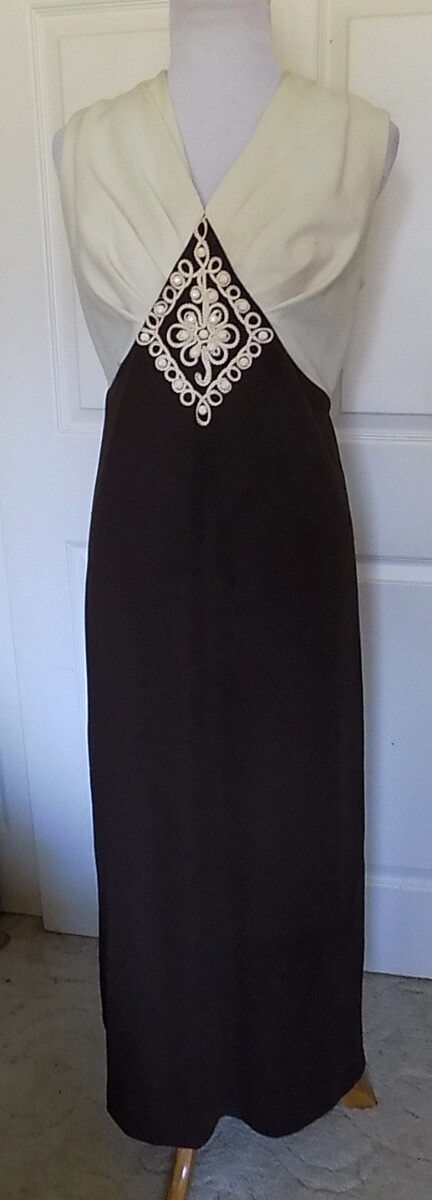 Vintage Brown White Dress Long Dress Polyester Knit B38 Size 16 1/2