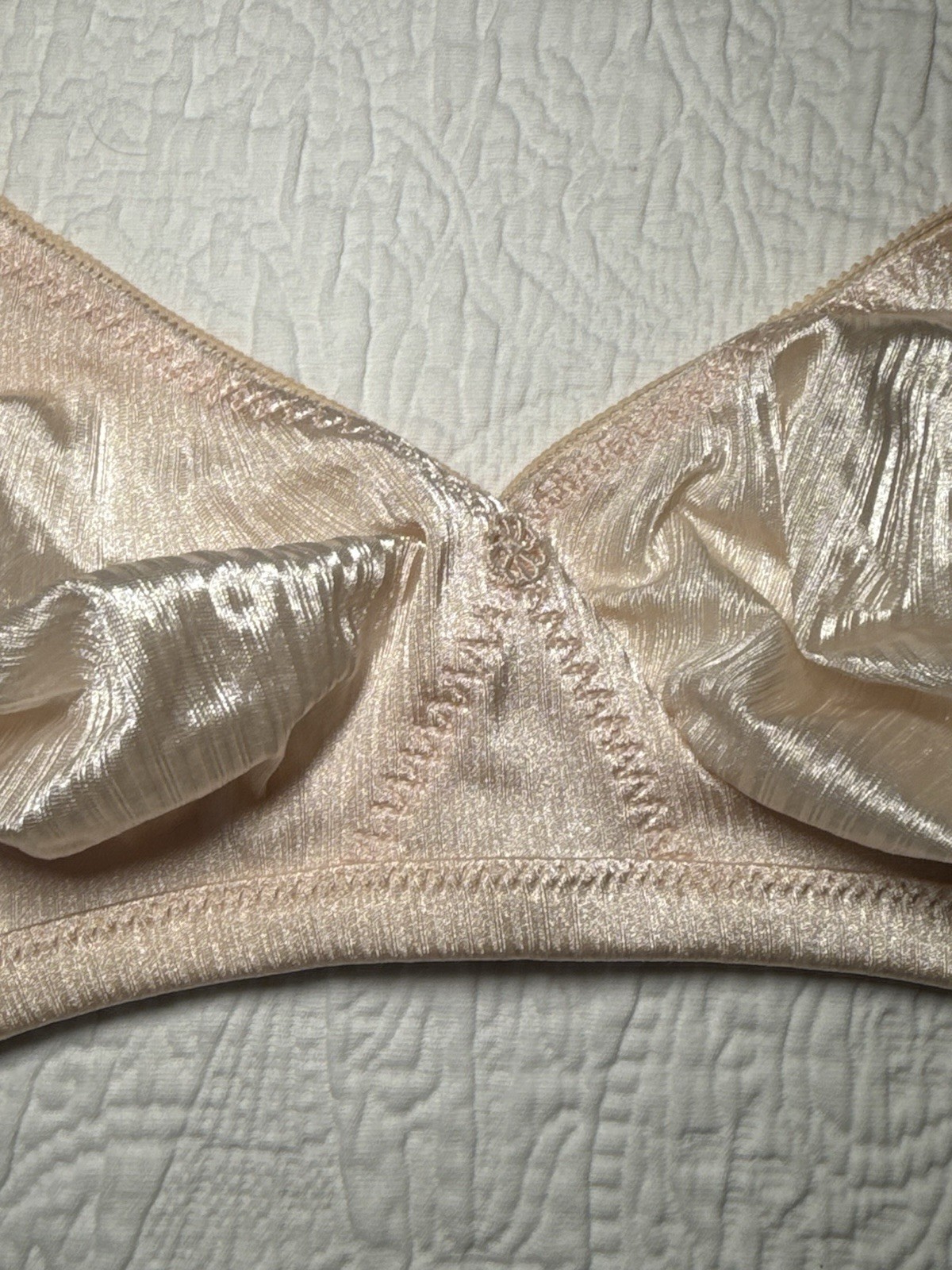 Vintage Montgomery Ward Size 36C Bra Shiny Satin Wireless NWOT