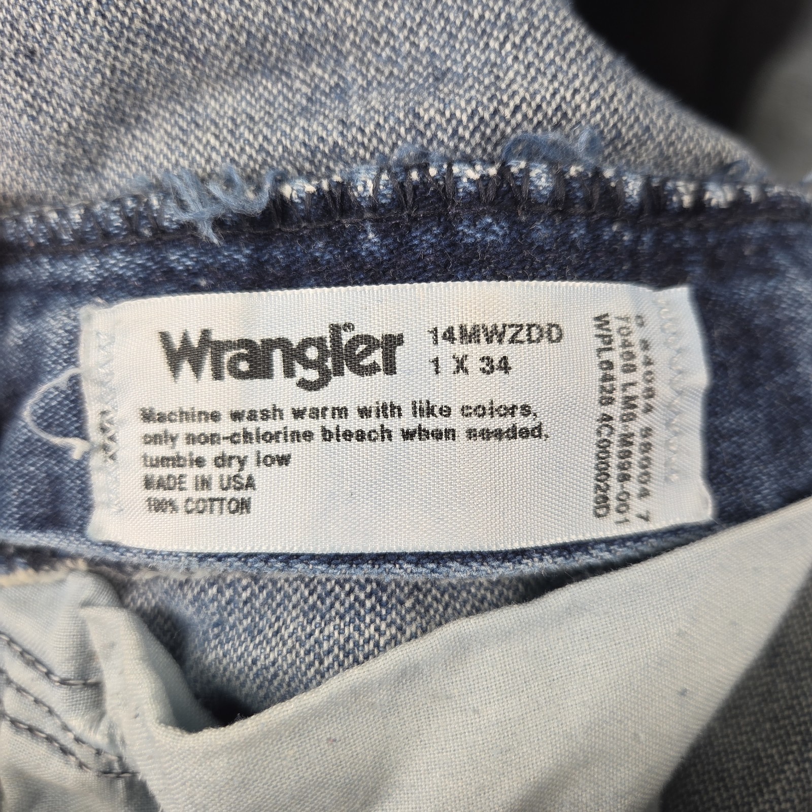 Women’s Wrangler 14mwz 24 X 32 high-Rise Cowboy Cut Slim Fit USA Distressed Vtg