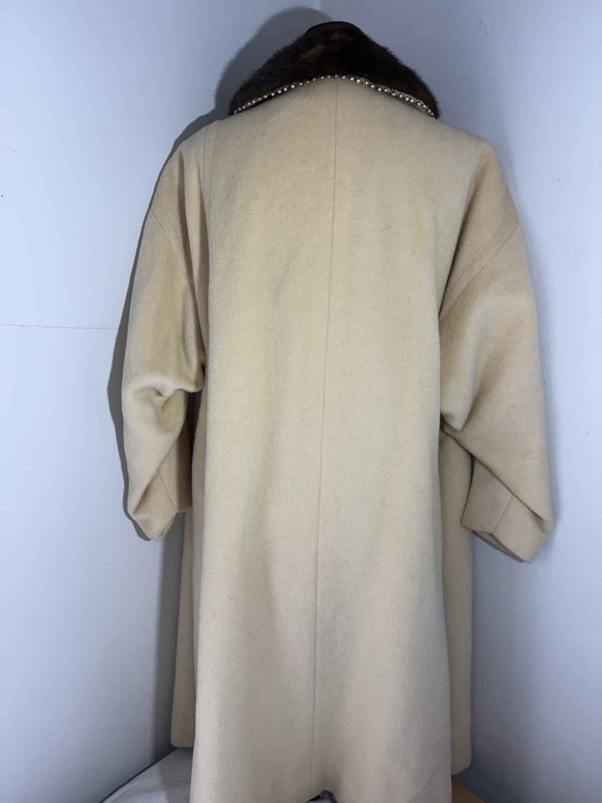Vintage Hildon’s Hotel Schroeder Minneapolis Wool Coat Mink Fur Collar 50s Cream