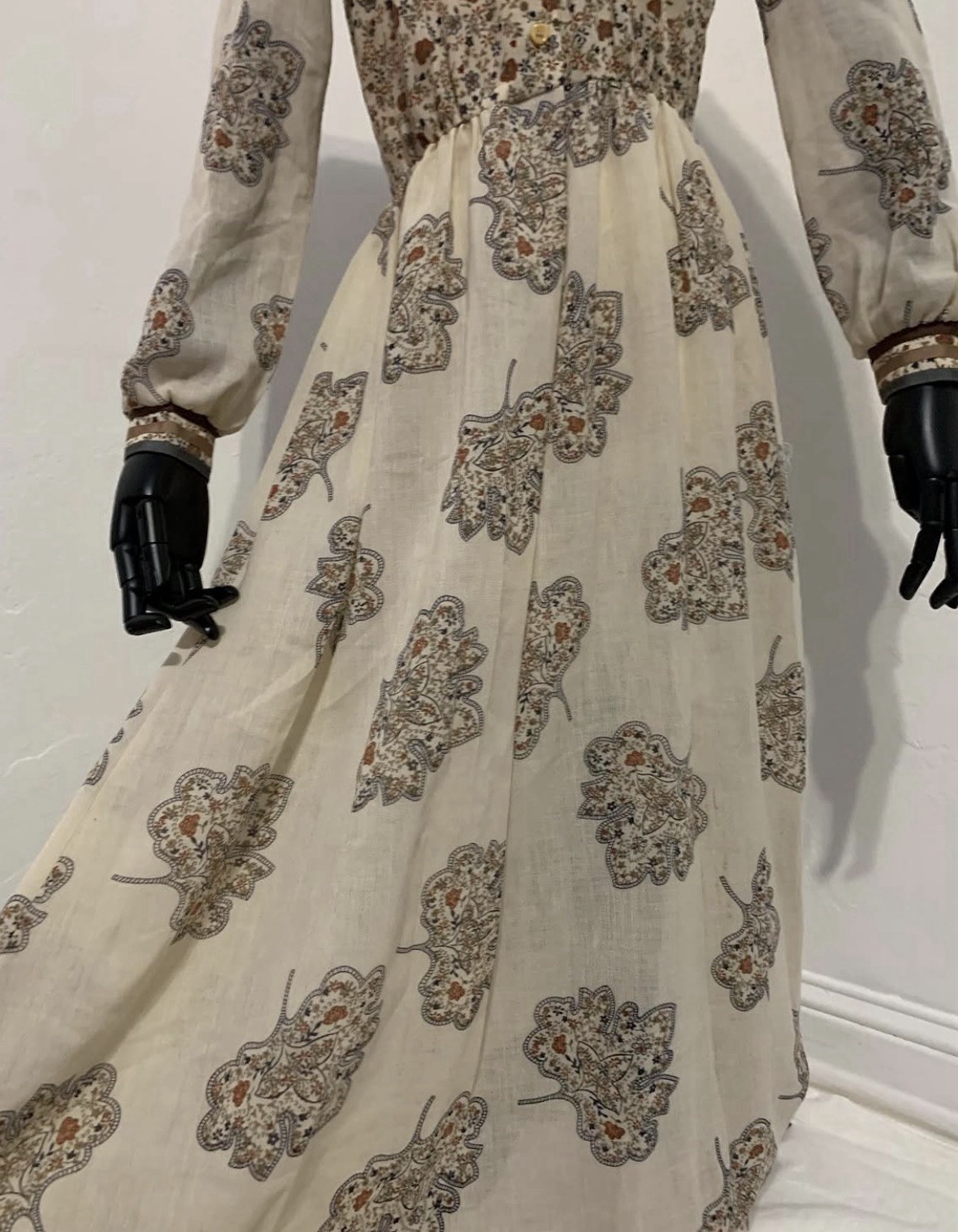 Vintage 70s Leslie Fay Floral Maxi Dress Boho Prairie Button Front