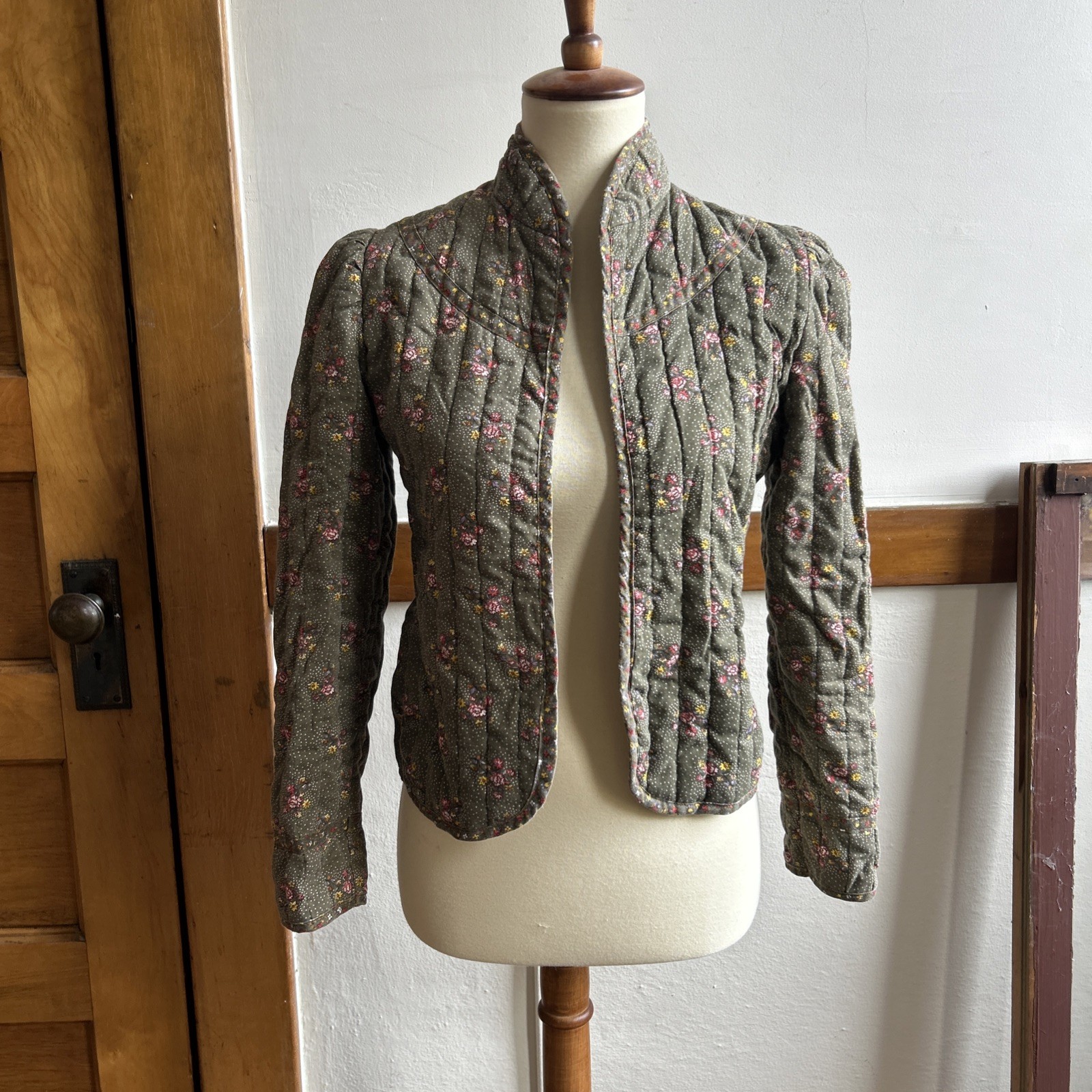 Vintage 70s Cleveland Street New York Quilted Crop Jacket Green Floral Size S 9