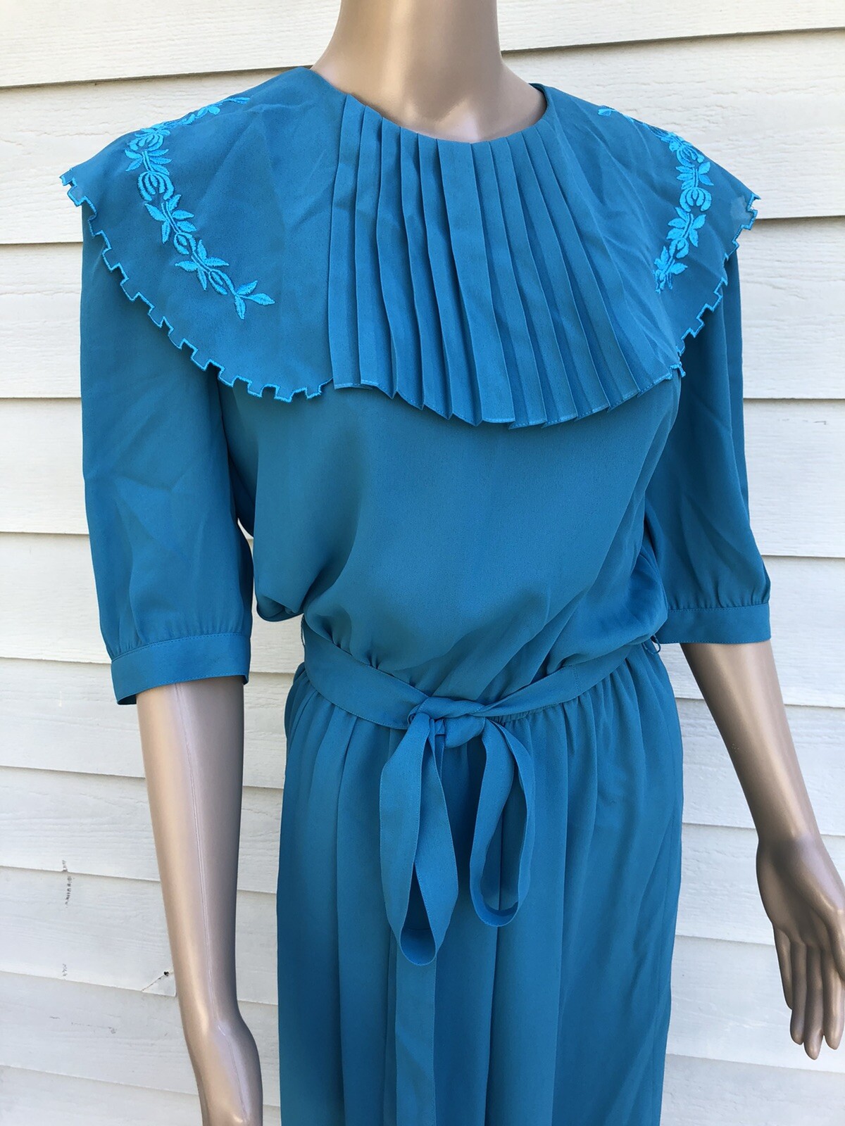Vtg Billy Jack for Her 11/12 Blue Floral Embroidered Blouson Sheer Belted Dress
