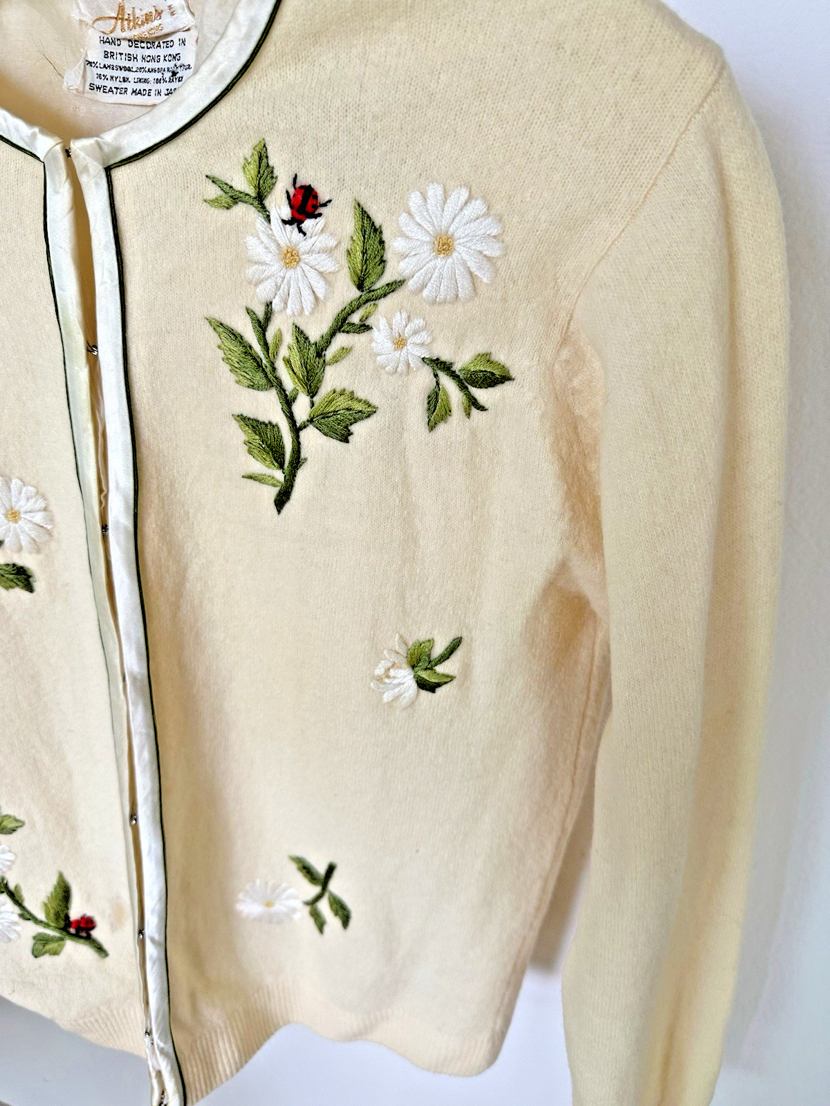 Vintage 1960’s Women’s Angora/Lambs Wool Cardigan By Atkins Hong Kong SMALL s40