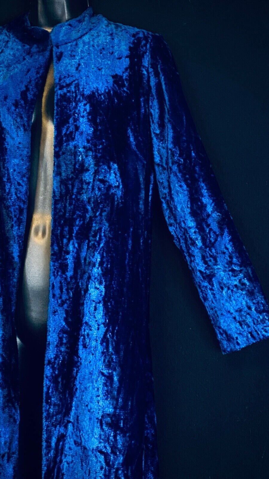 Vintage 1960s long blue crushed velvet jacket cobalt duster mod swing coat XS S