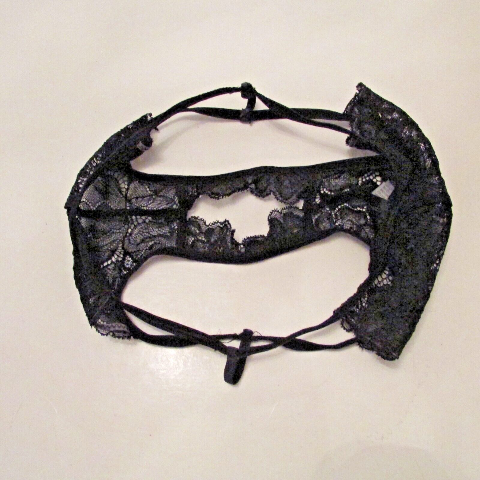Frederick’s of Hollywood Chantilly Lace Open-Crotch Double String Bikini Panty S