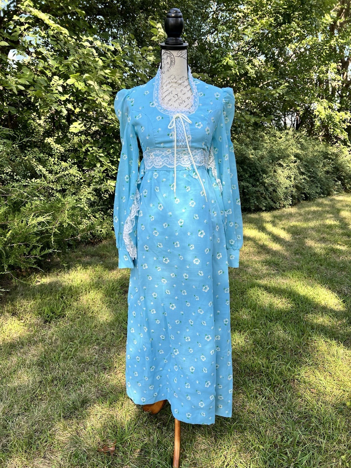 Vintage JC Penny Women’s Size 7 Prairie Floral 70s Maxi Blue Lace Dress
