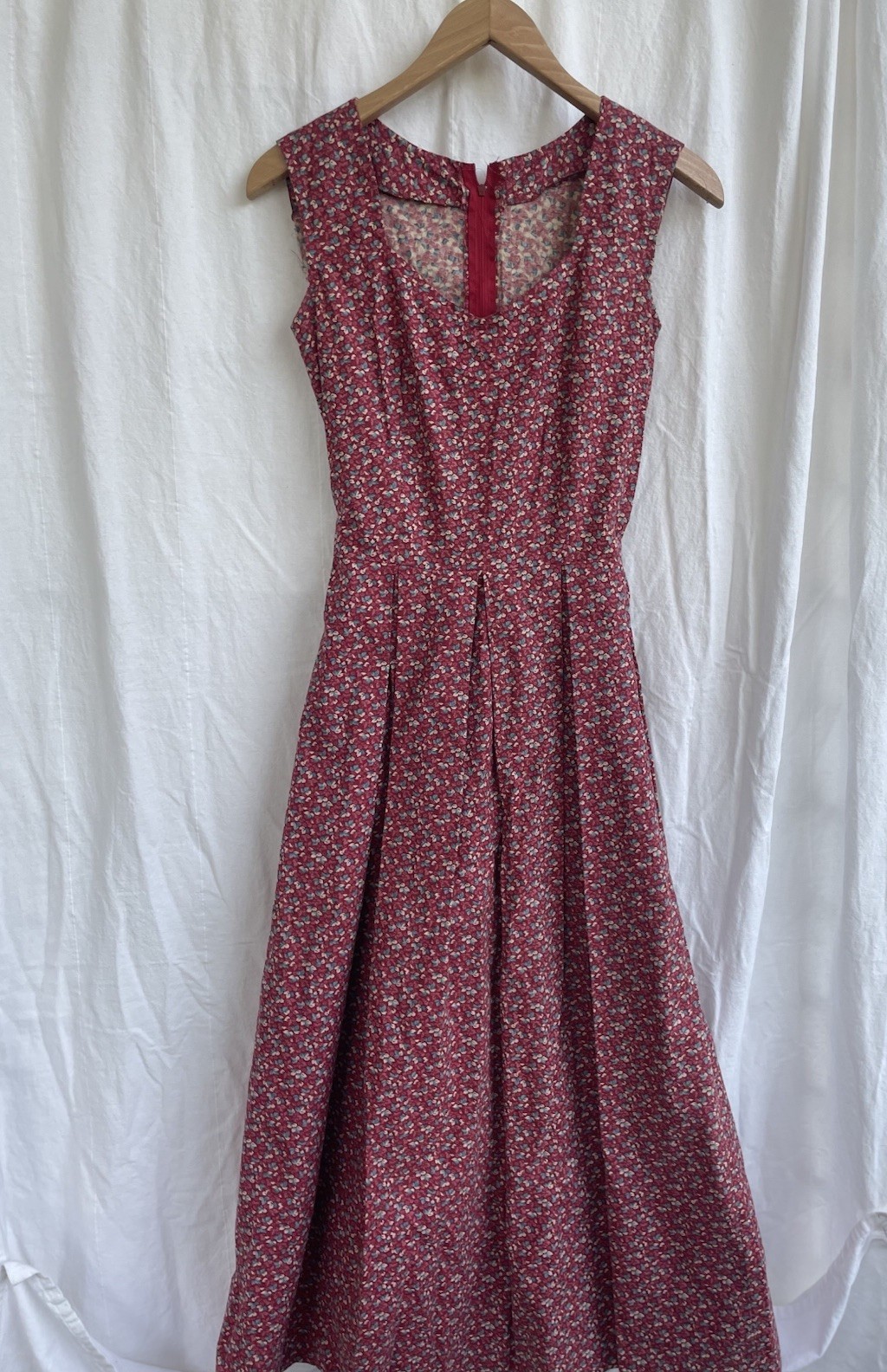 Handmade Vintage Red Floral Dress Cottage Prarie Country Trad Farm Wife S/M